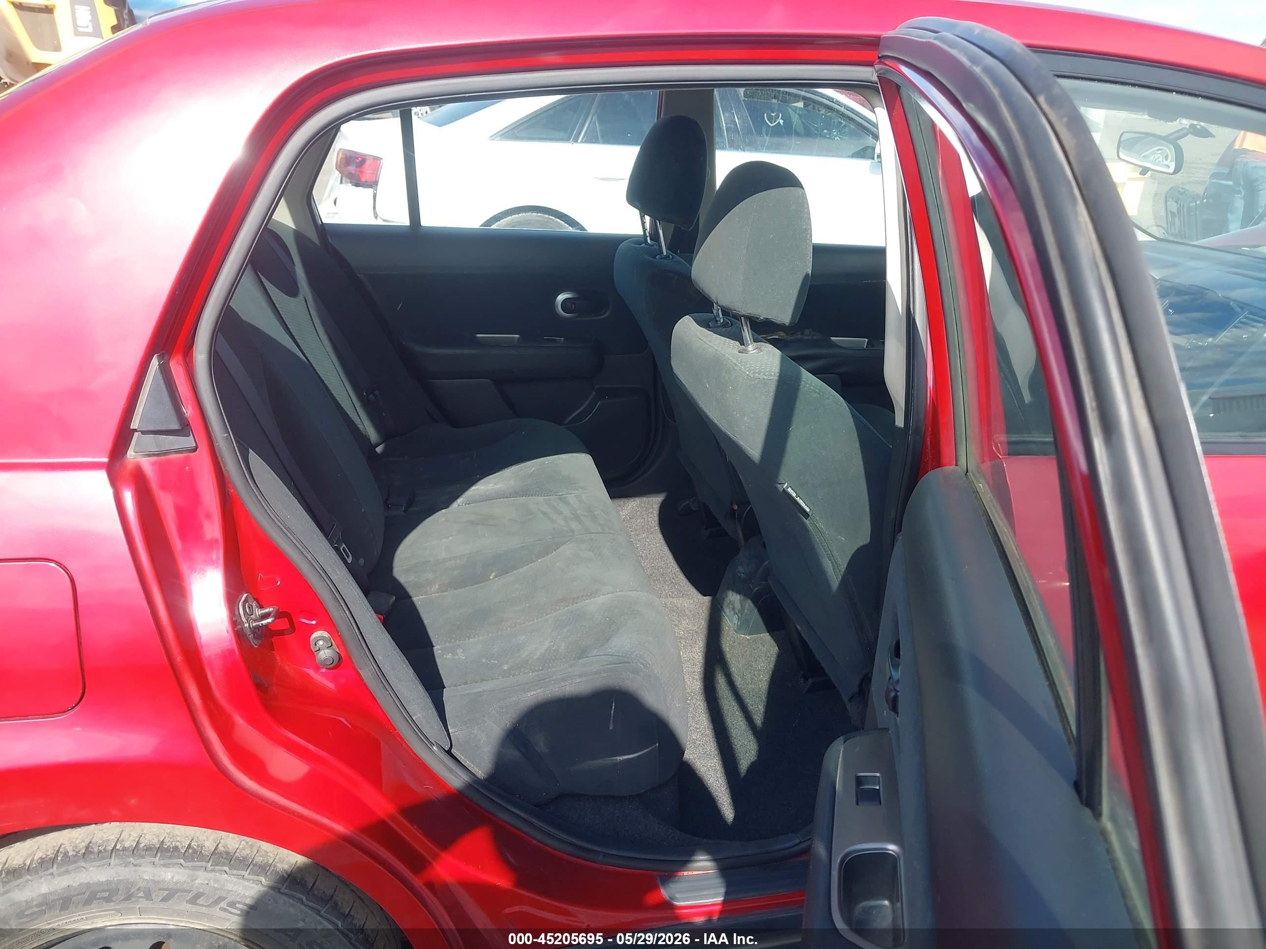 2010 Nissan Versa 1.8s Red vin: 3N1BC1AP3AL434020