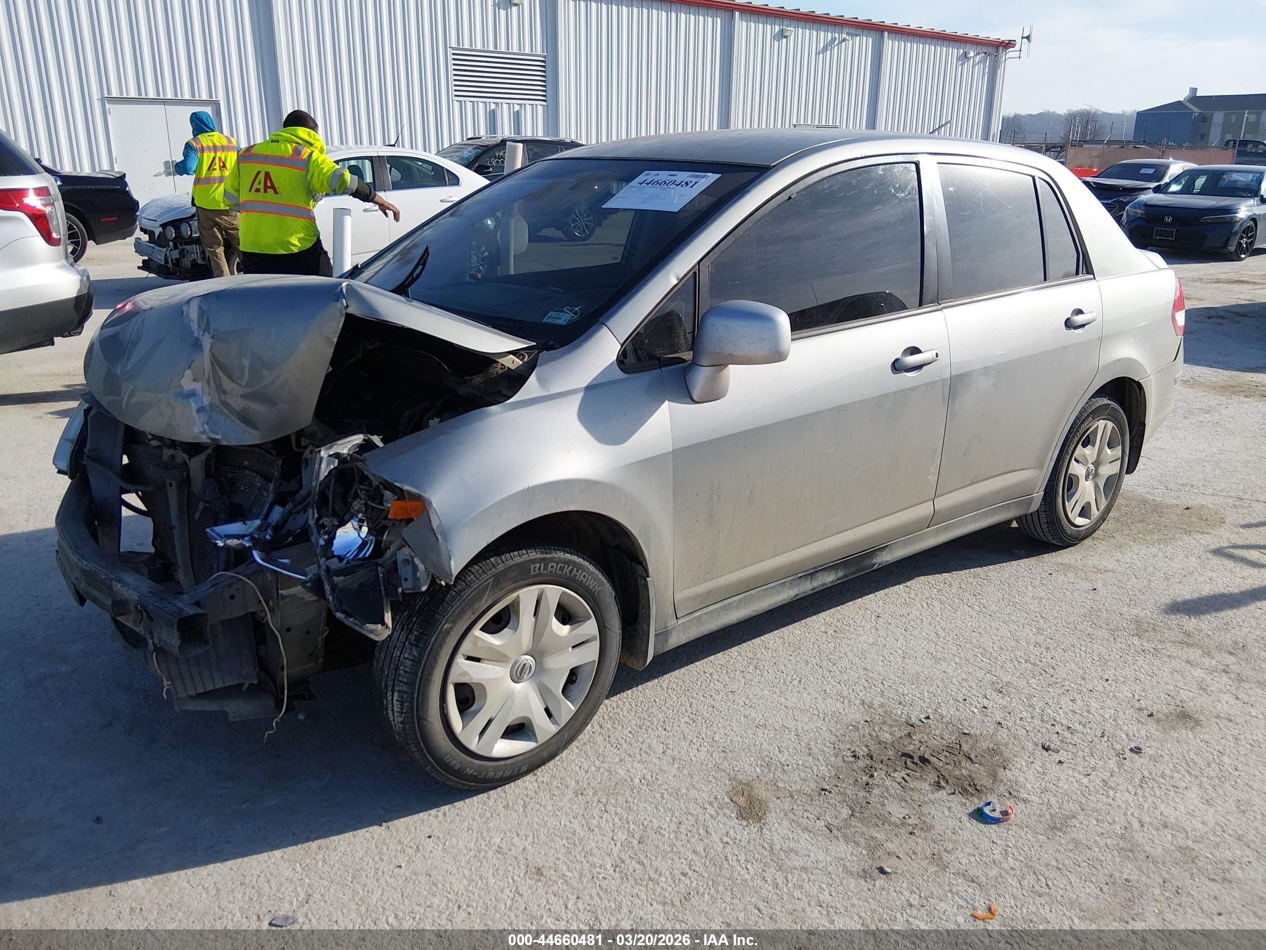 2010 Nissan Versa 1.8s Gray vin: 3N1BC1AP3AL448791