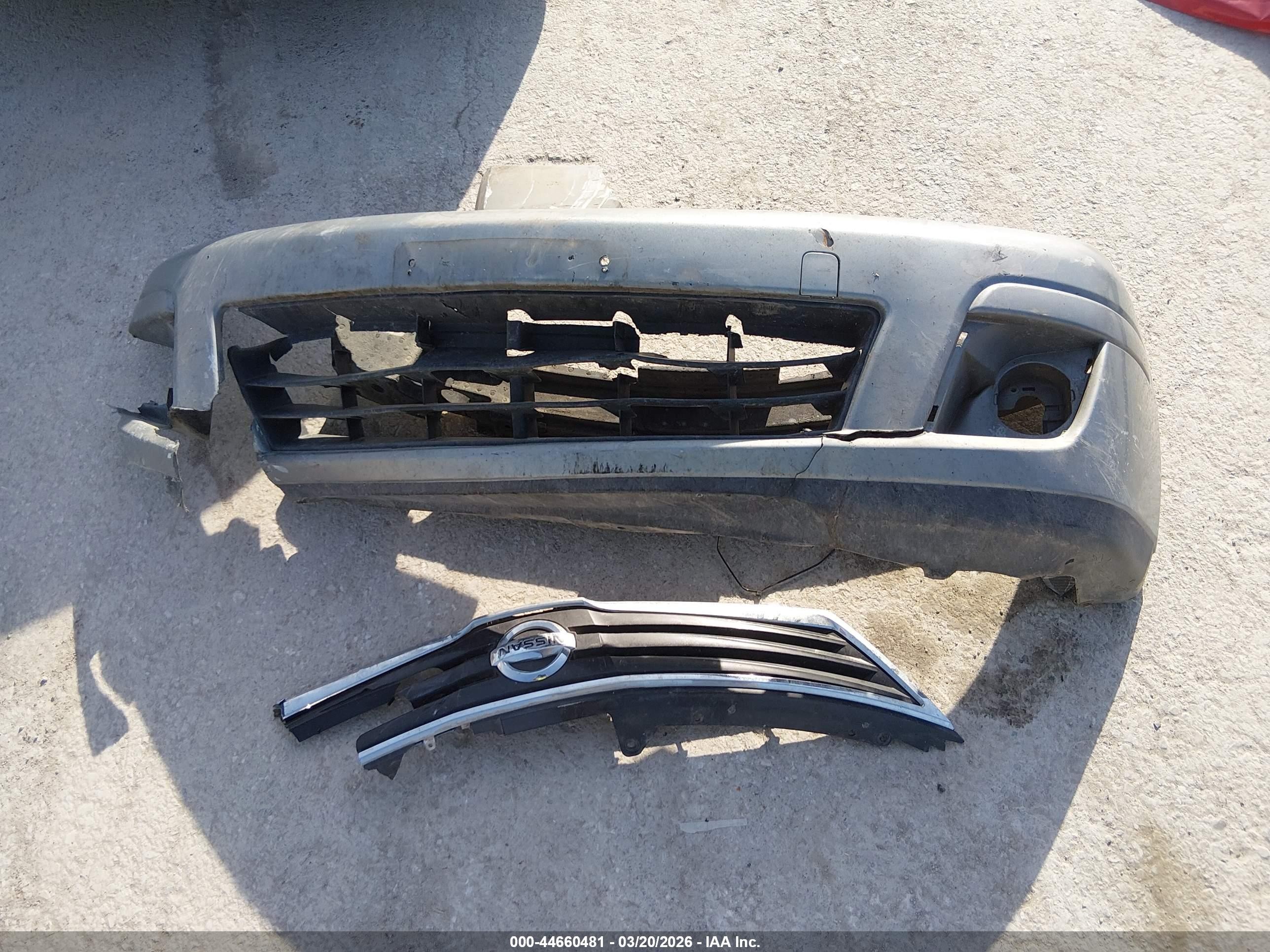 2010 Nissan Versa 1.8s Gray vin: 3N1BC1AP3AL448791