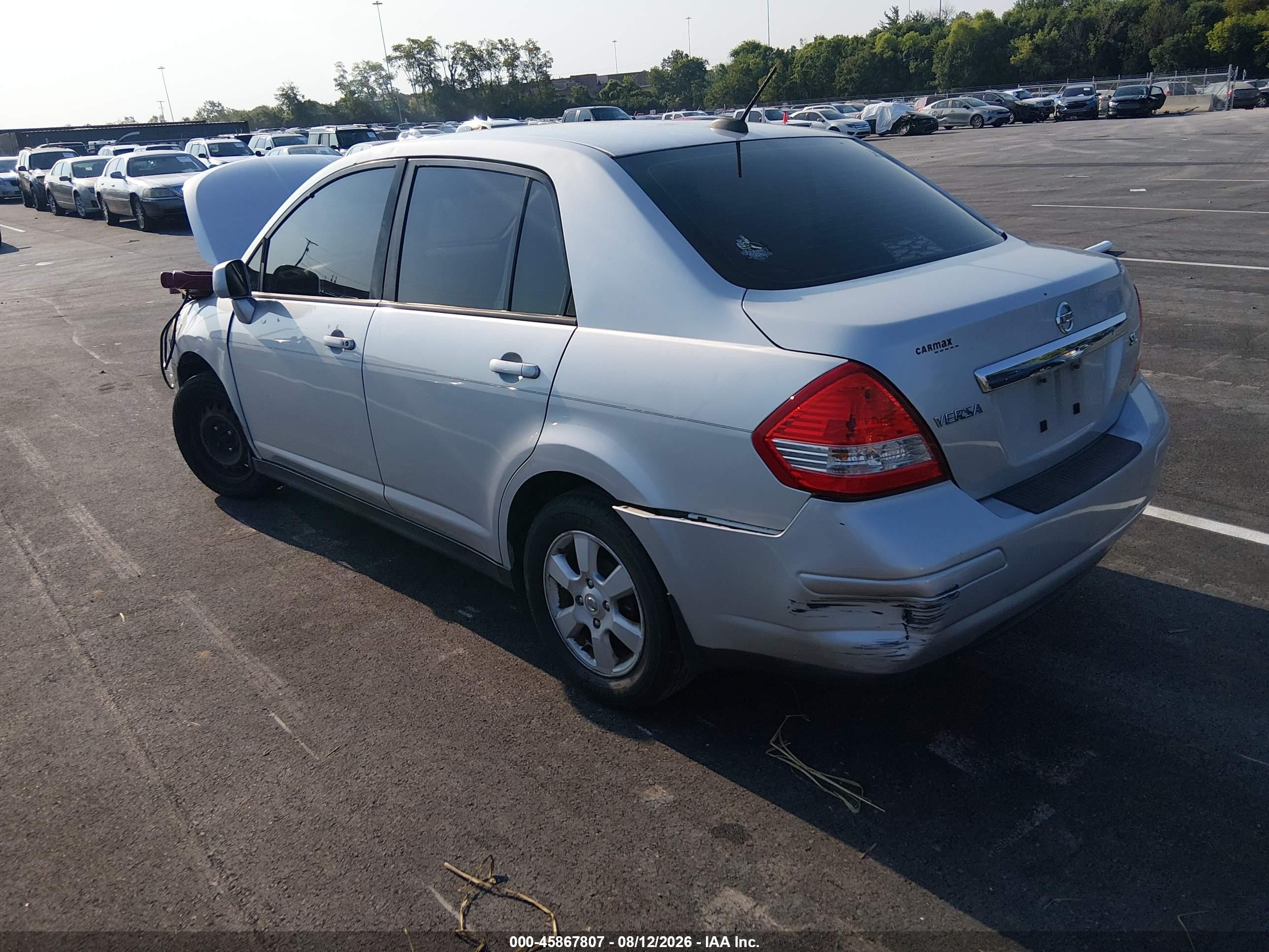 2011 Nissan Versa 1.8sl Silver vin: 3N1BC1AP3BL377979