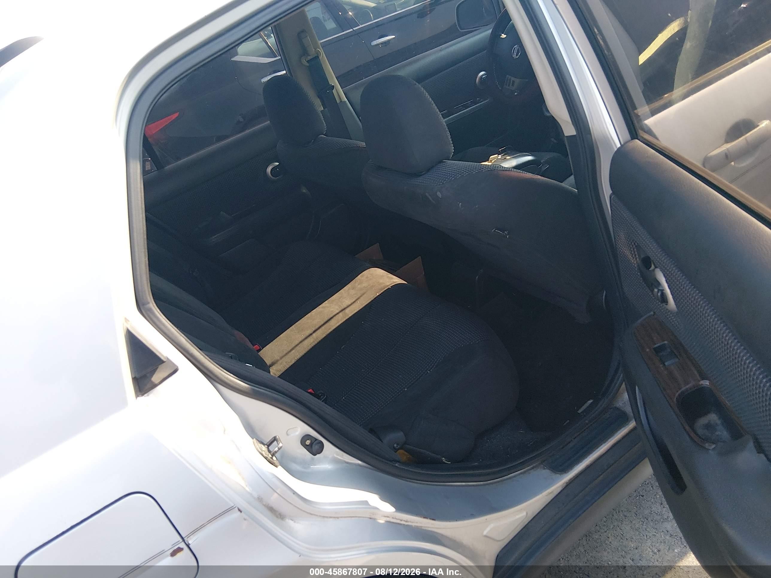2011 Nissan Versa 1.8sl Silver vin: 3N1BC1AP3BL377979