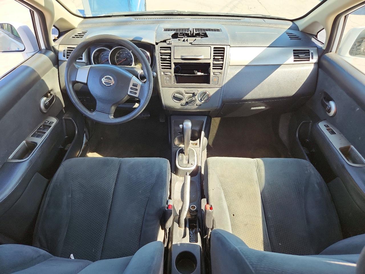 2011 Nissan Versa 1.8 S White vin: 3N1BC1AP3BL448517