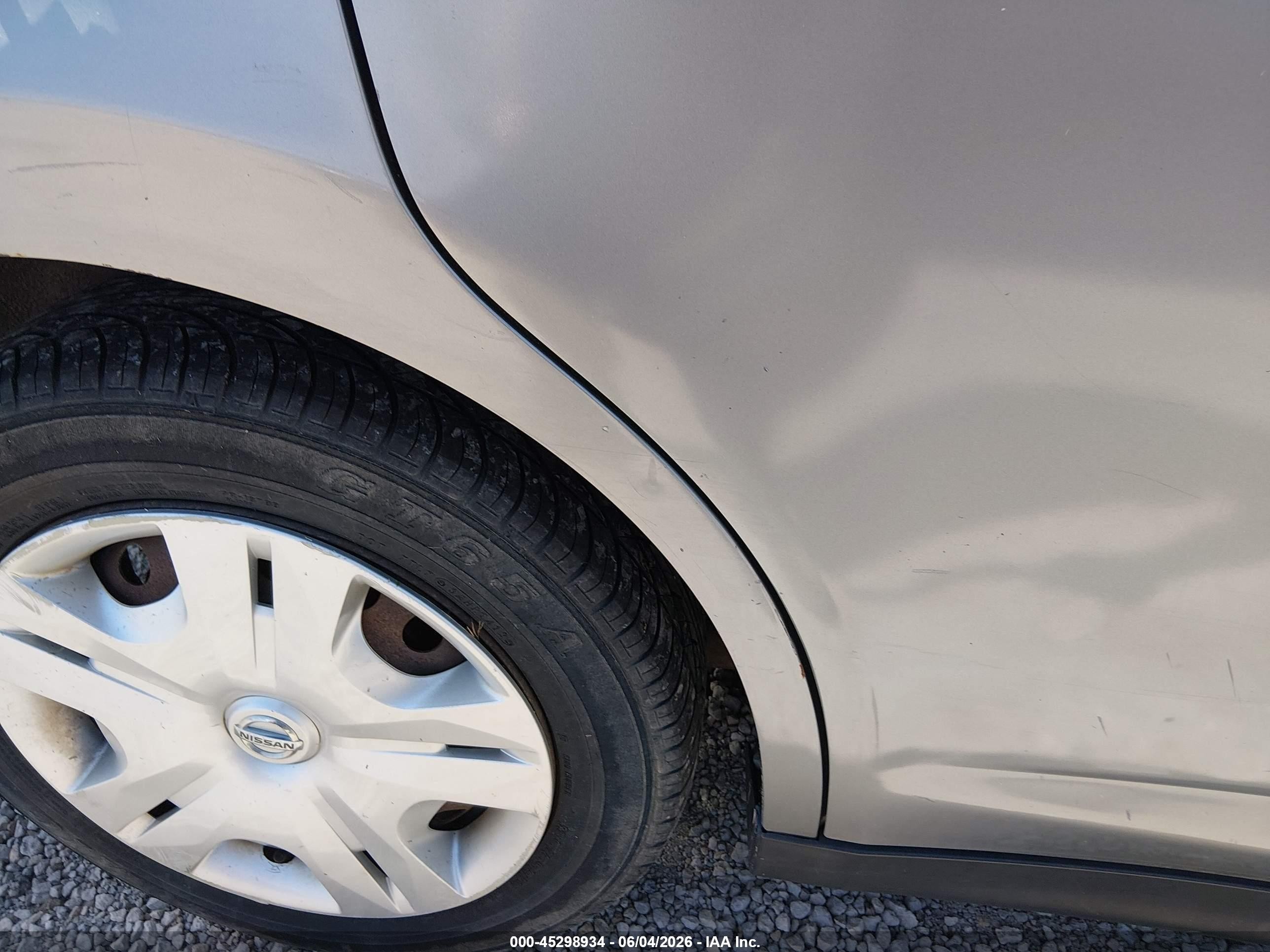 2011 Nissan Versa 1.8s Gray vin: 3N1BC1AP3BL461736