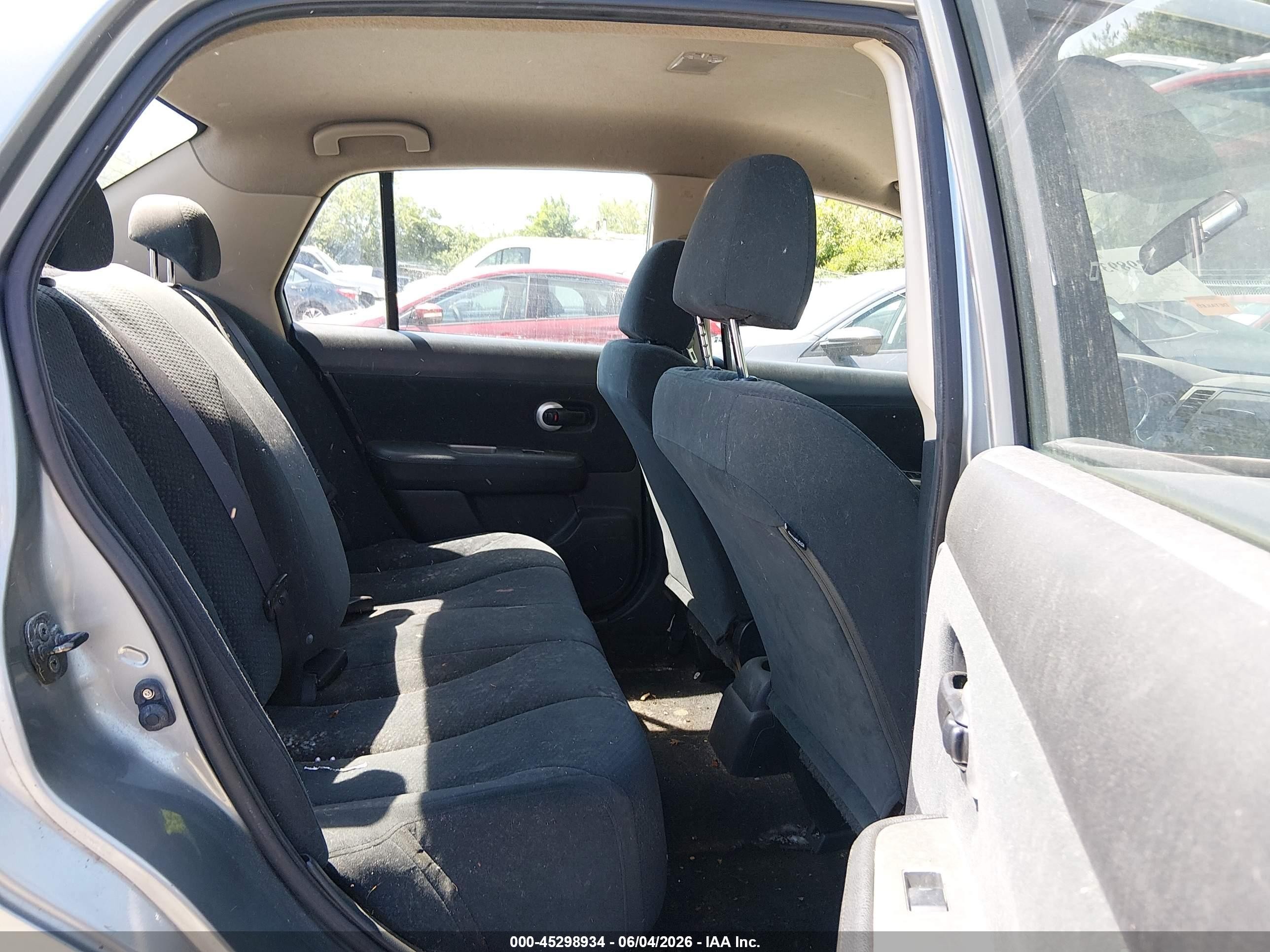 2011 Nissan Versa 1.8s Gray vin: 3N1BC1AP3BL461736