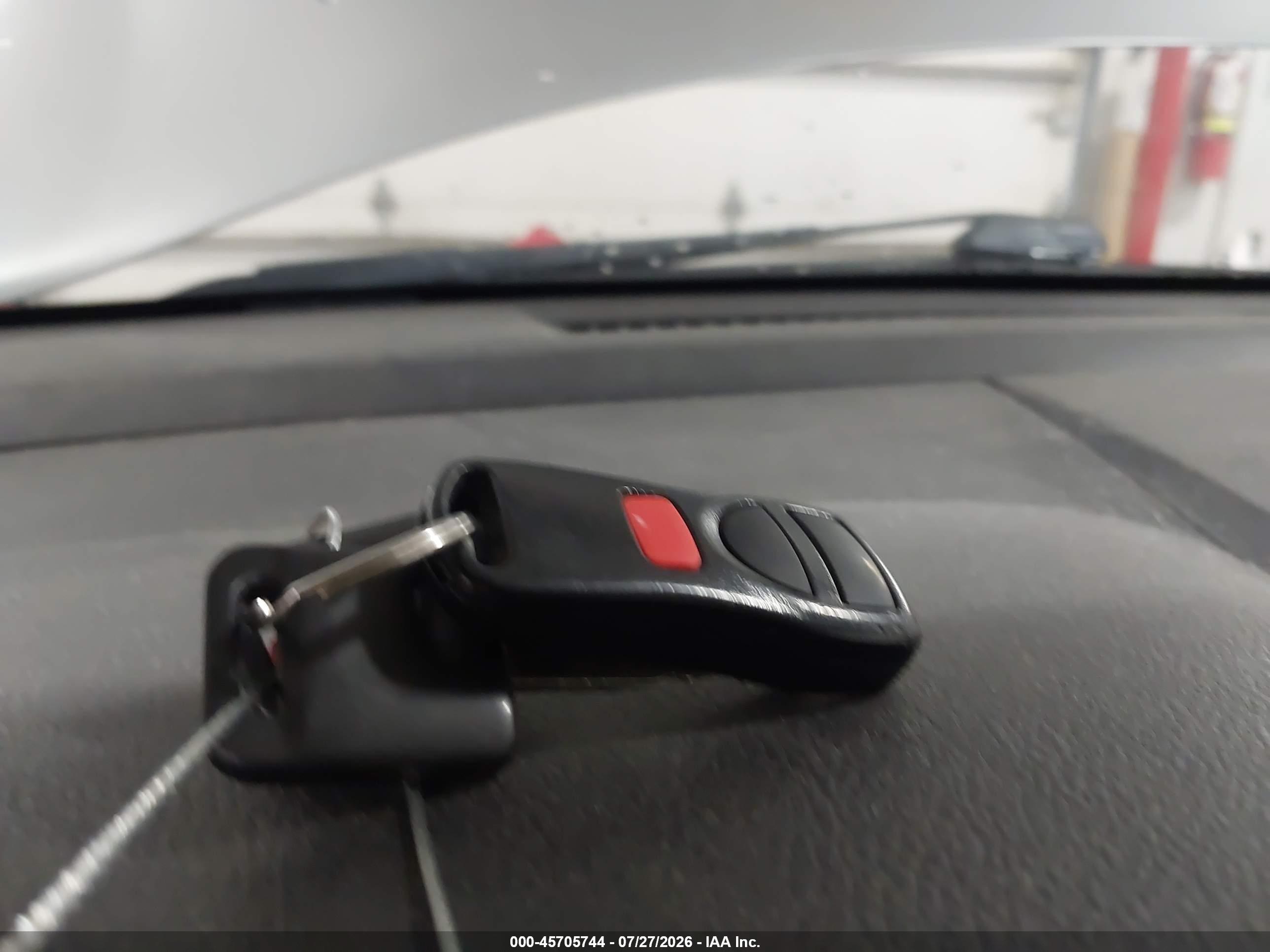 2011 Nissan Versa 1.8s Silver vin: 3N1BC1AP4BL423318