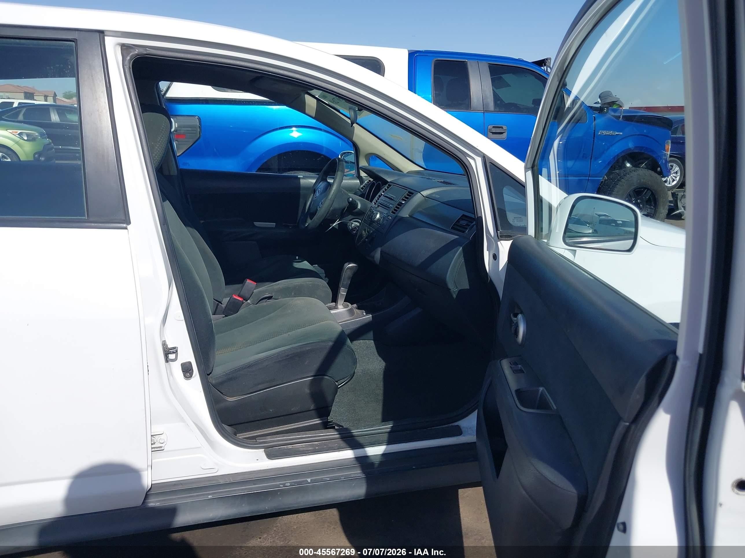 2011 Nissan Versa 1.8s White vin: 3N1BC1AP4BL449630