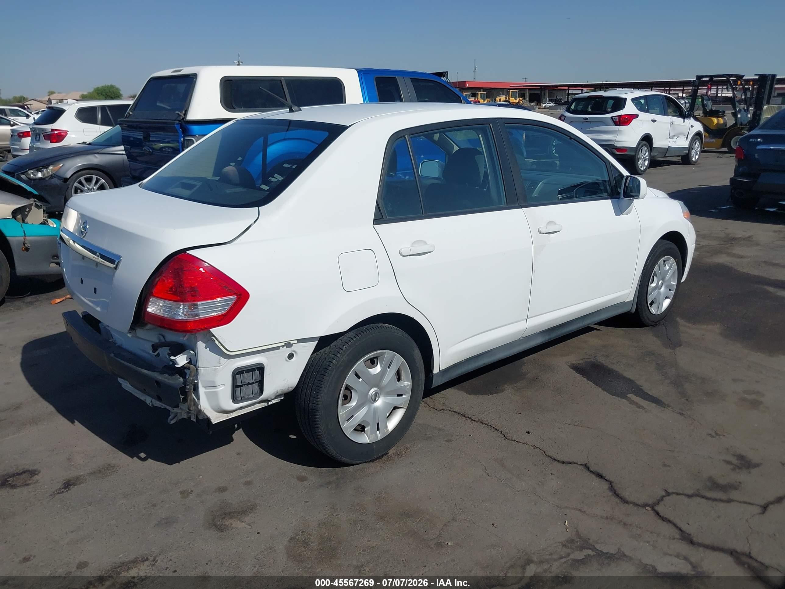 2011 Nissan Versa 1.8s White vin: 3N1BC1AP4BL449630