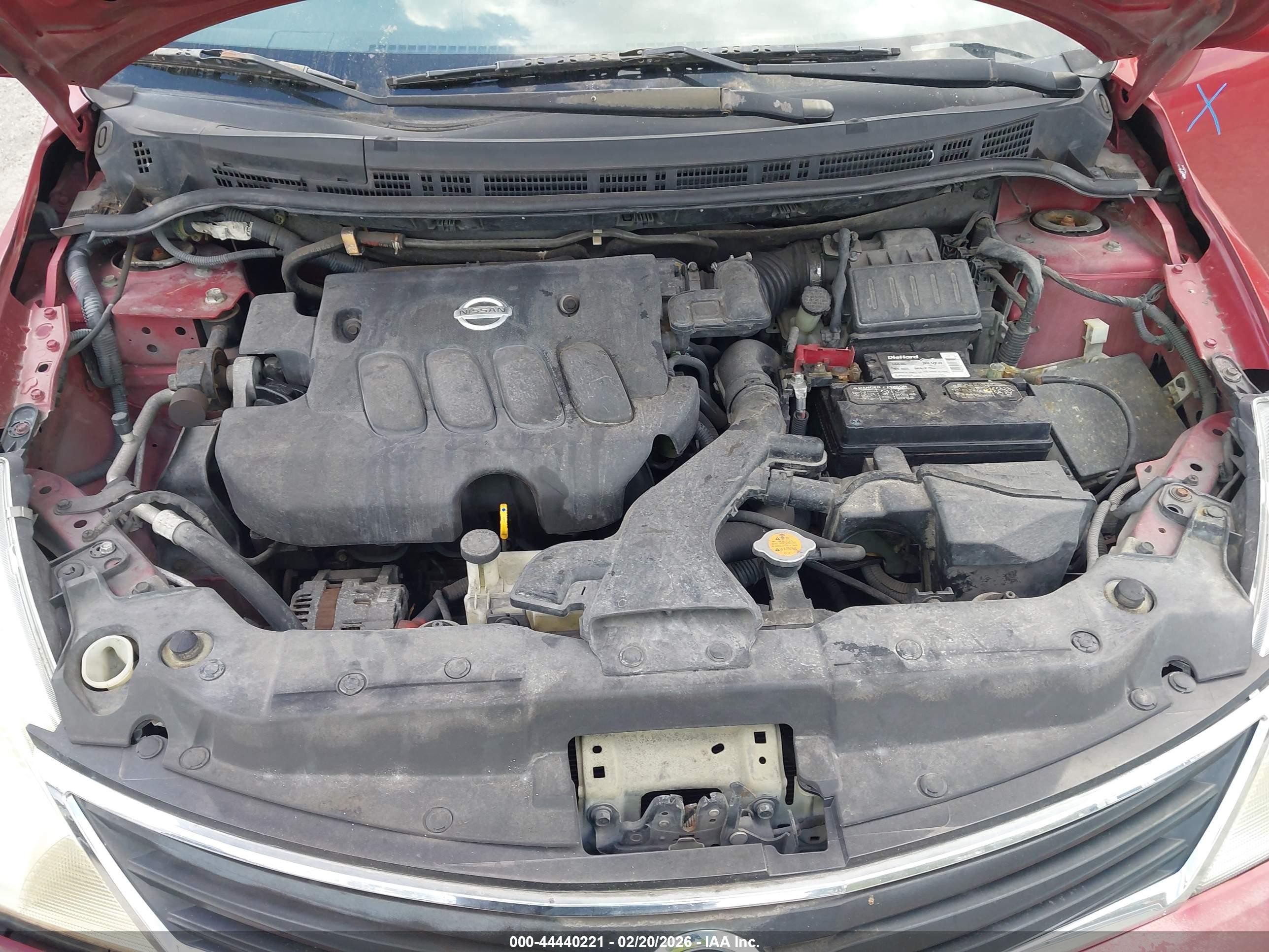 2010 Nissan Versa 1.8s Красный vin: 3N1BC1AP5AL376993