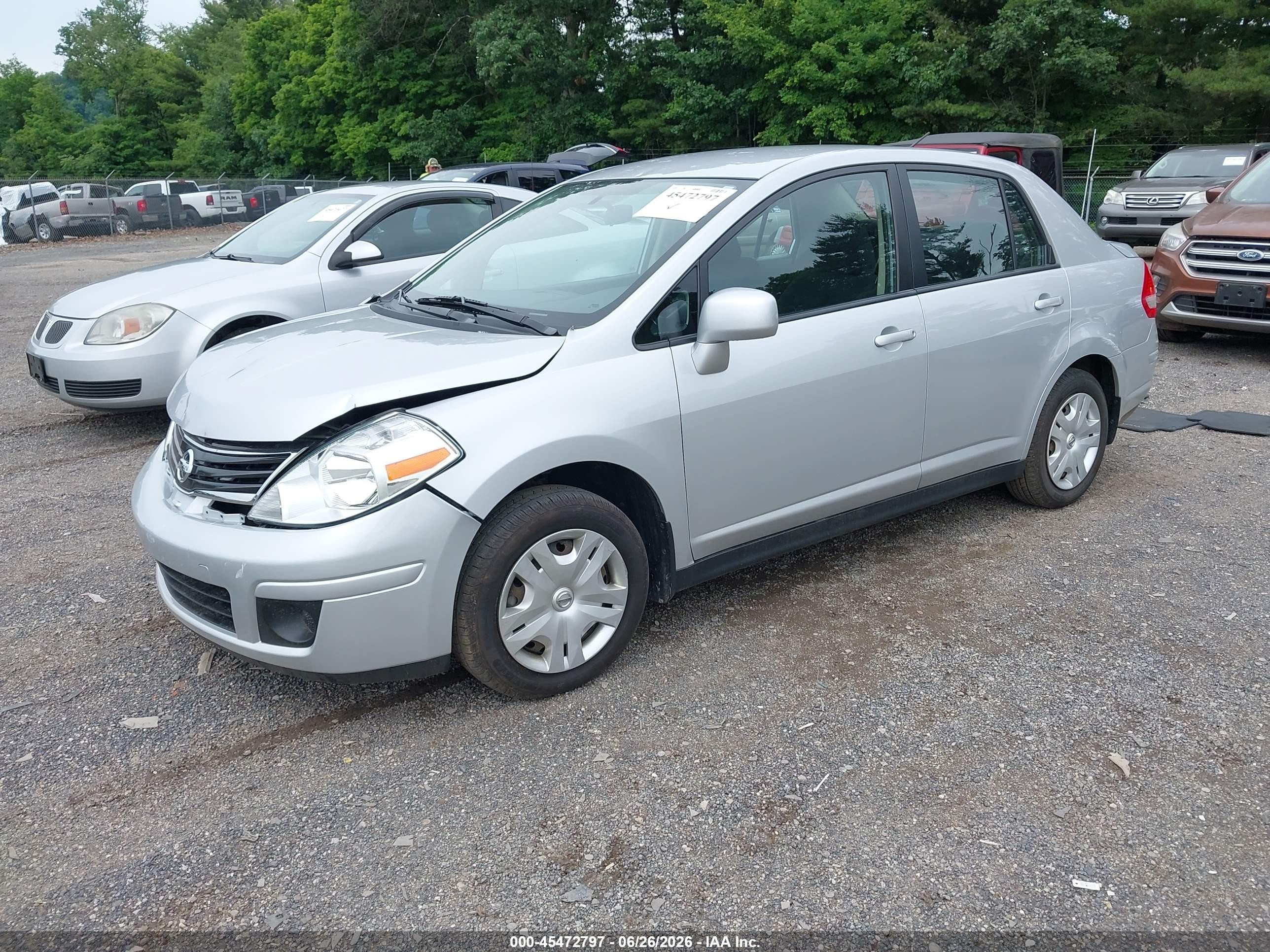 2010 Nissan Versa 1.8s Silver vin: 3N1BC1AP5AL379960