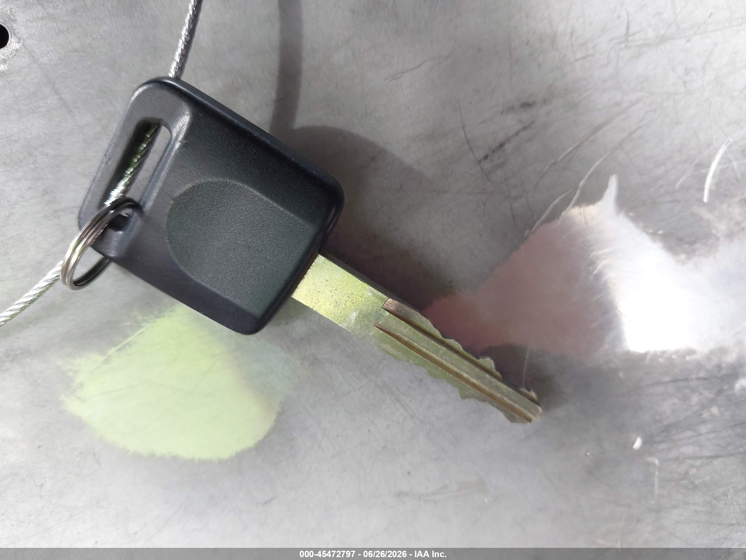 2010 Nissan Versa 1.8s Silver vin: 3N1BC1AP5AL379960