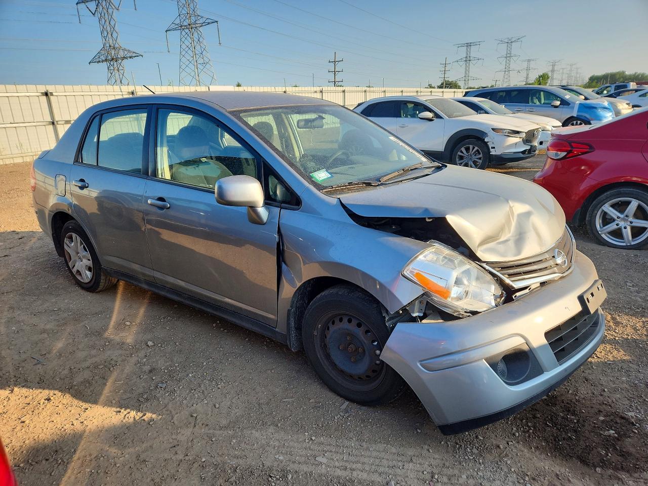 2010 Nissan Versa 1.8 S Серебряный vin: 3N1BC1AP5AL384088
