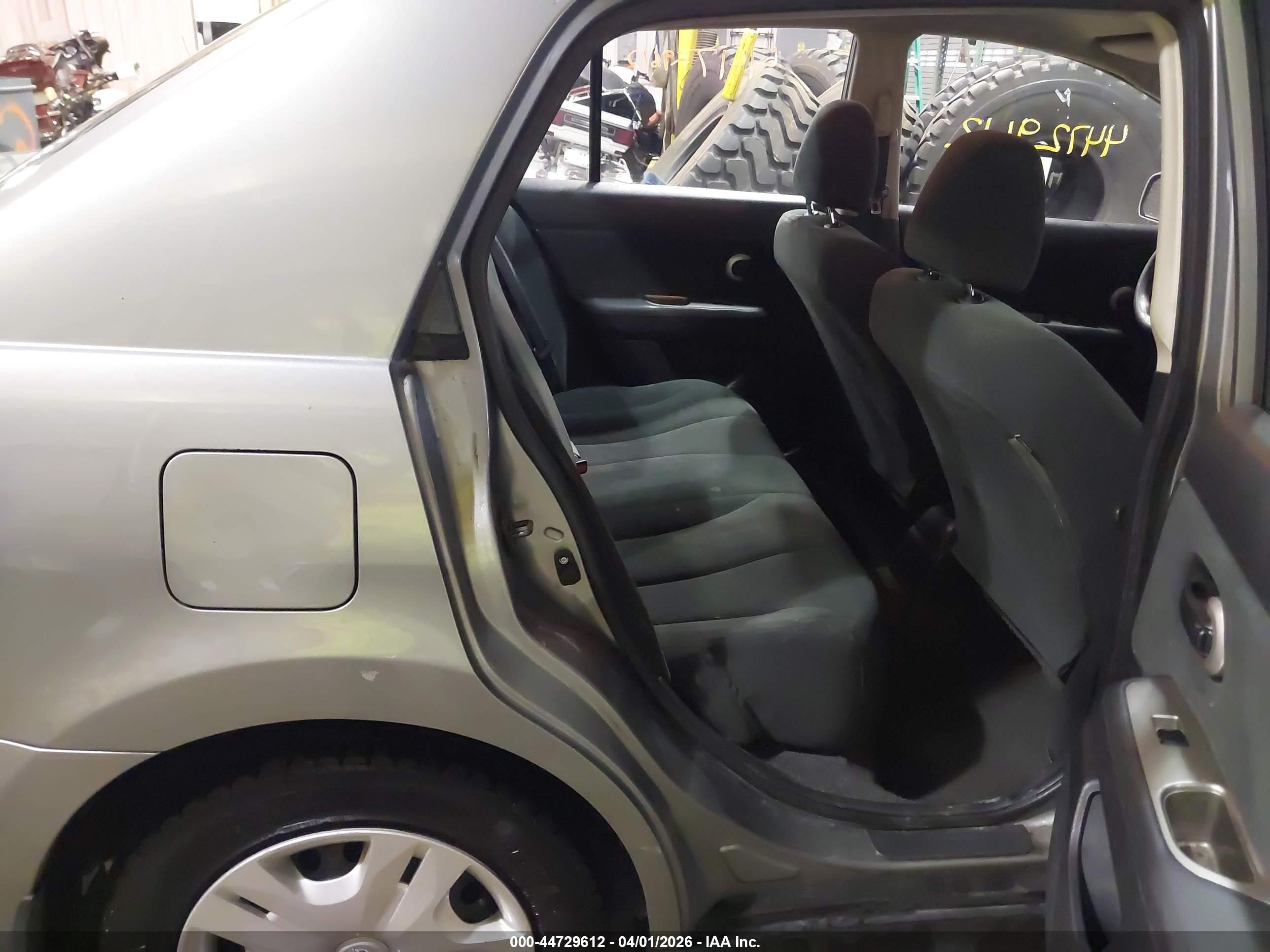 2011 Nissan Versa 1.8s Gray vin: 3N1BC1AP5BL381094