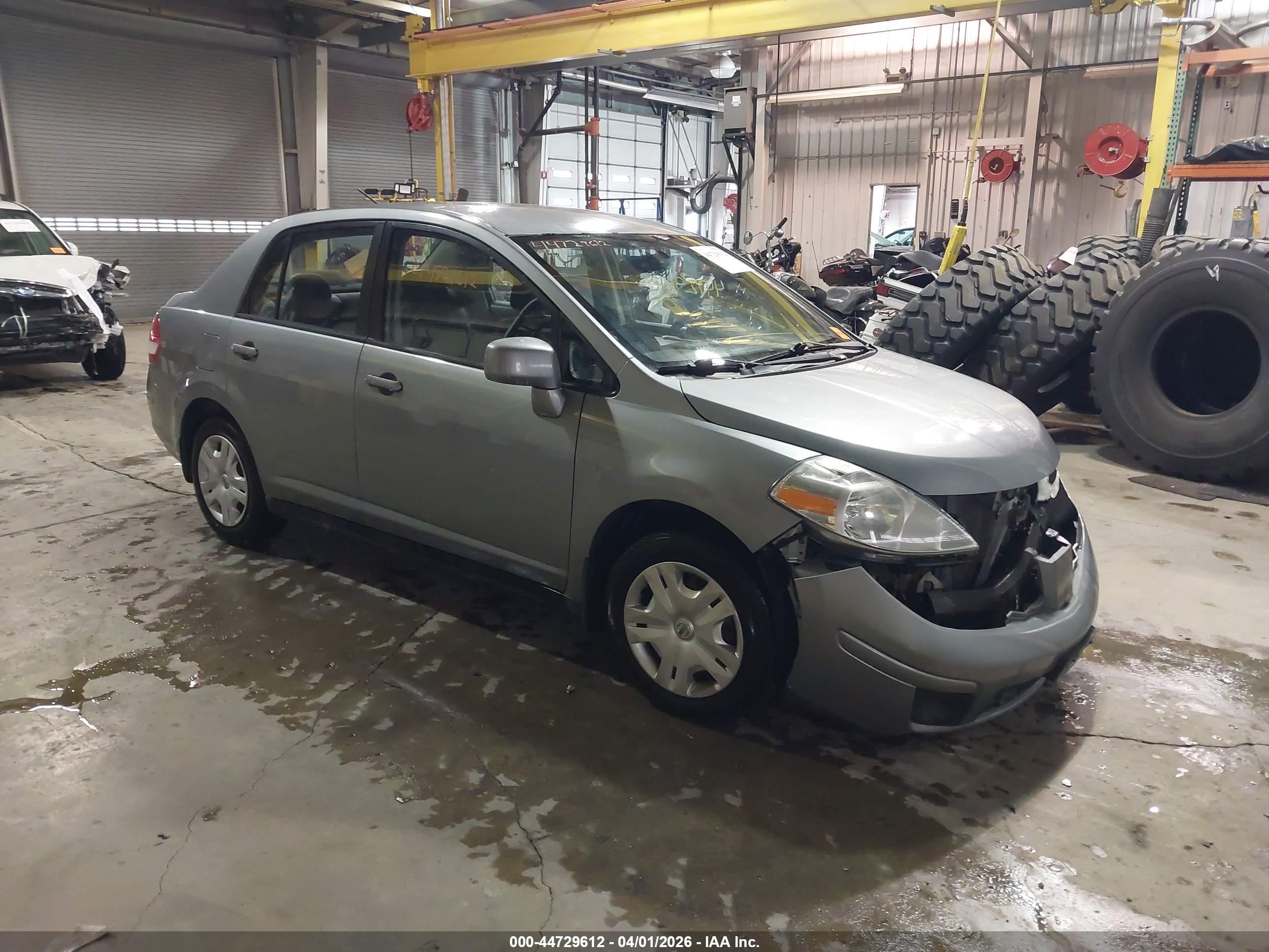 2011 Nissan Versa 1.8s Gray vin: 3N1BC1AP5BL381094
