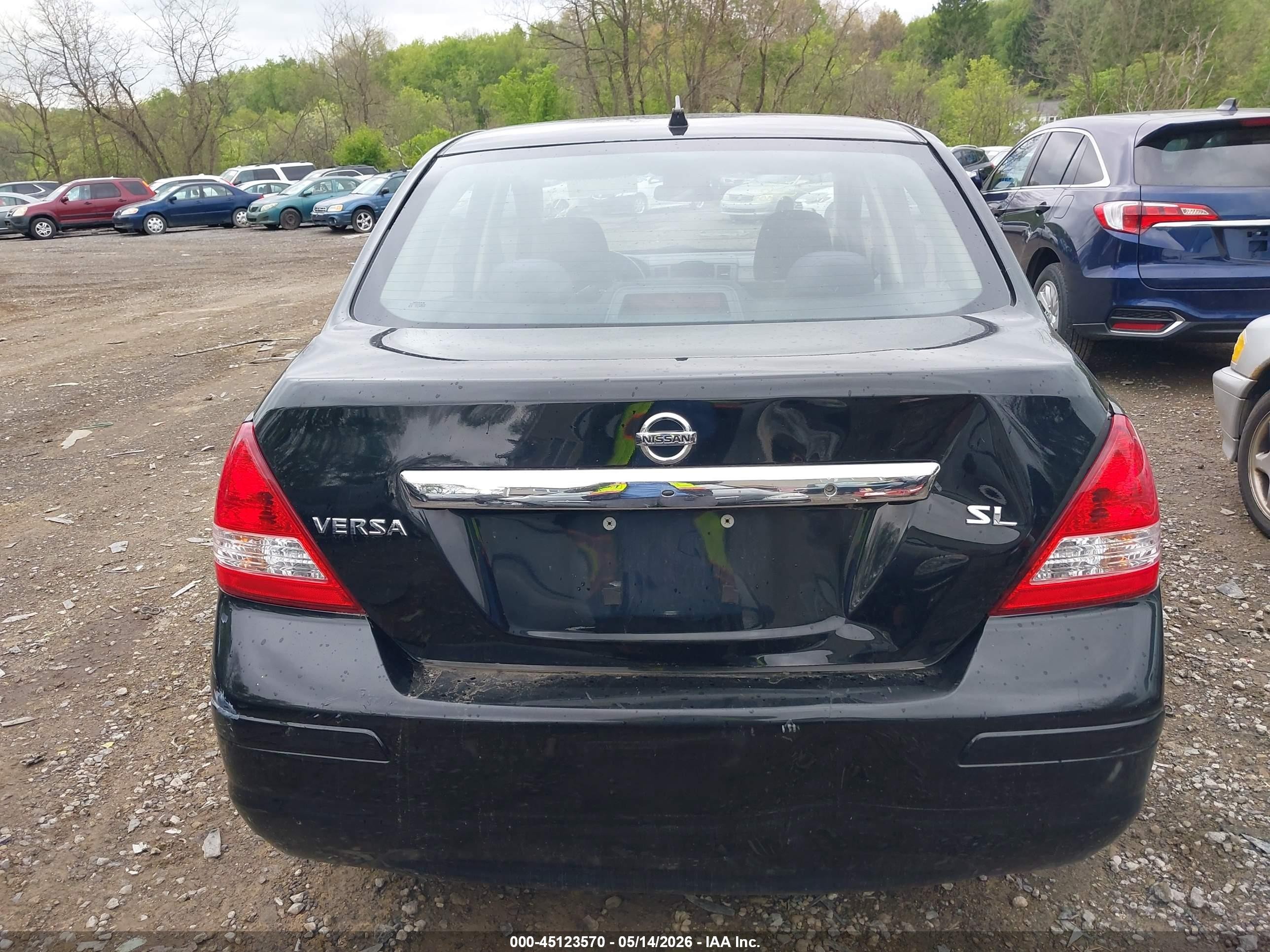 2011 Nissan Versa 1.8sl Black vin: 3N1BC1AP5BL387381