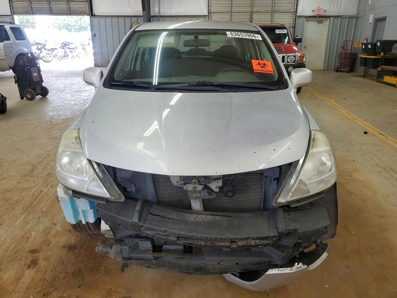 2010 Nissan Versa 1.8 S Silver vin: 3N1BC1AP6AL379045