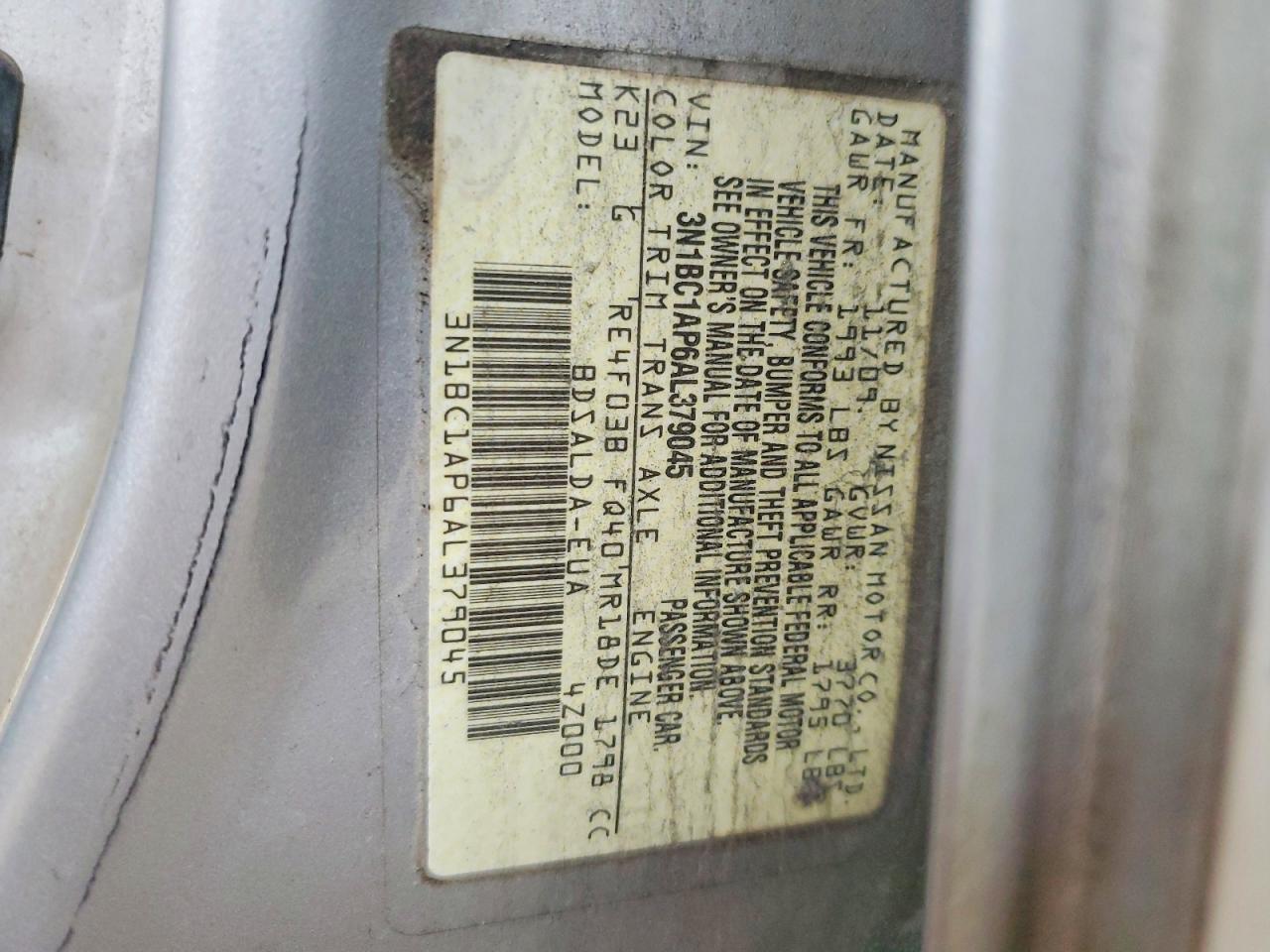 2010 Nissan Versa 1.8 S Silver vin: 3N1BC1AP6AL379045
