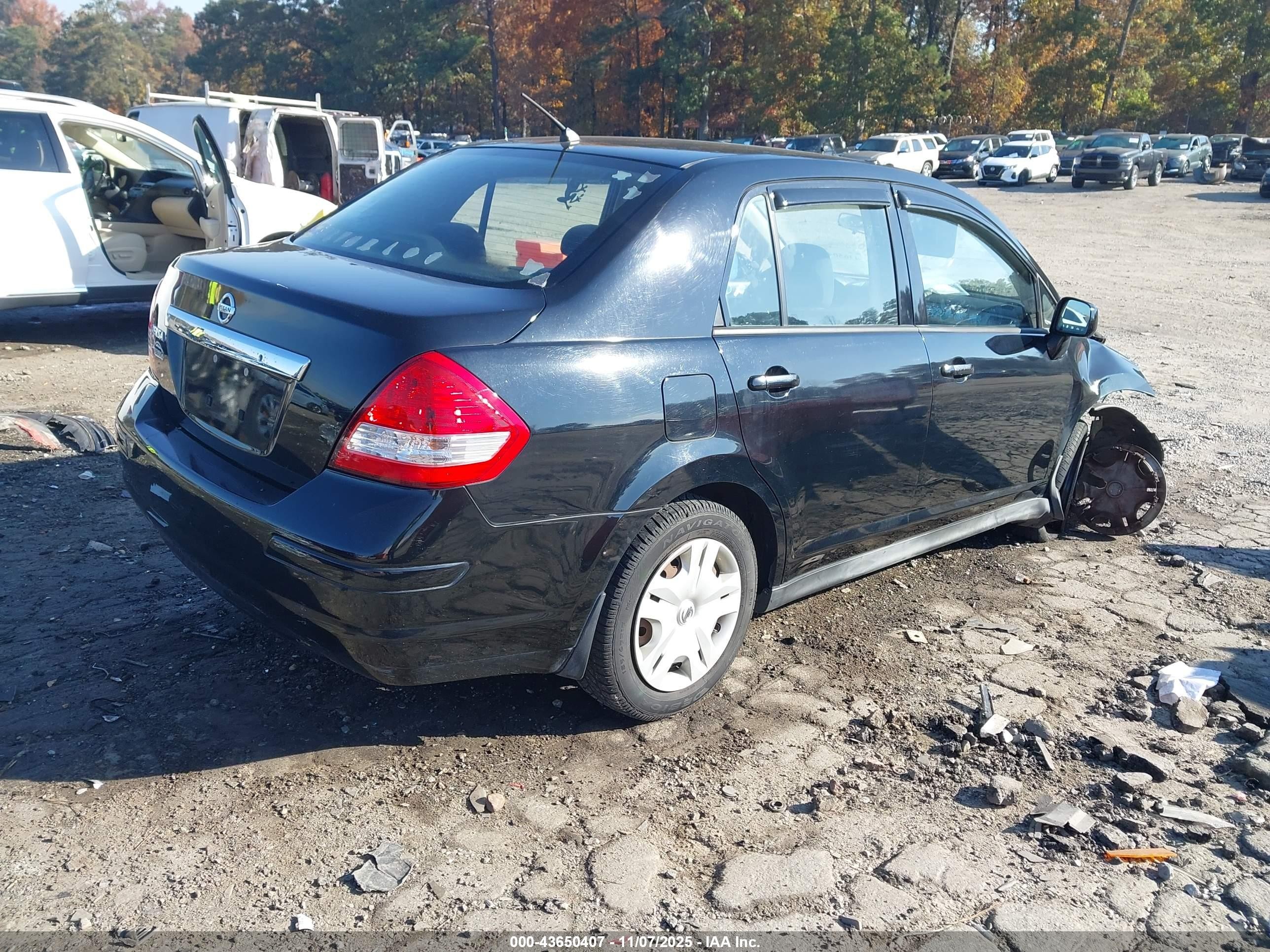 2011 Nissan Versa 1.8s Black vin: 3N1BC1AP6BL406472