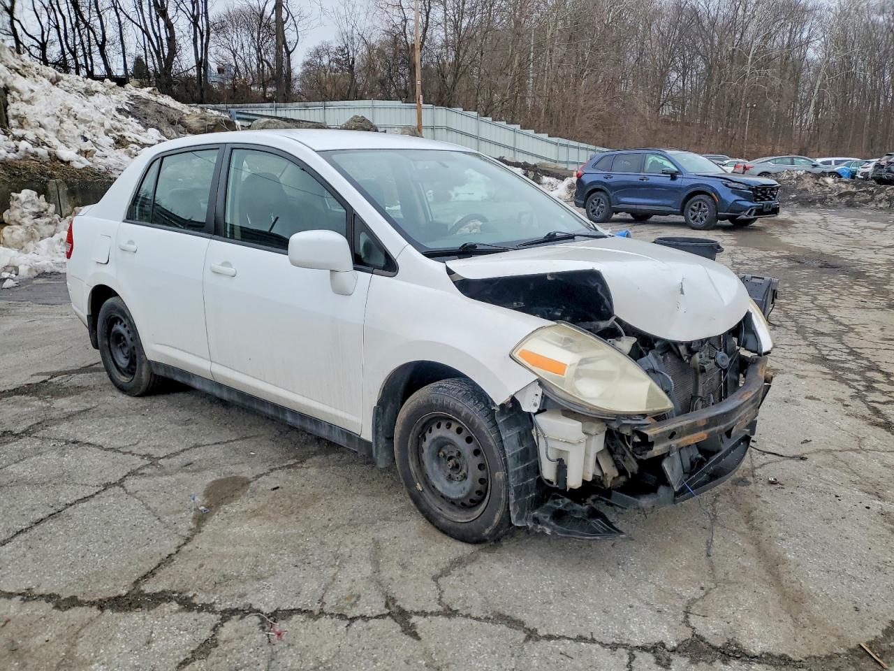 2011 Nissan Versa 1.8 S Белый vin: 3N1BC1AP6BL464677