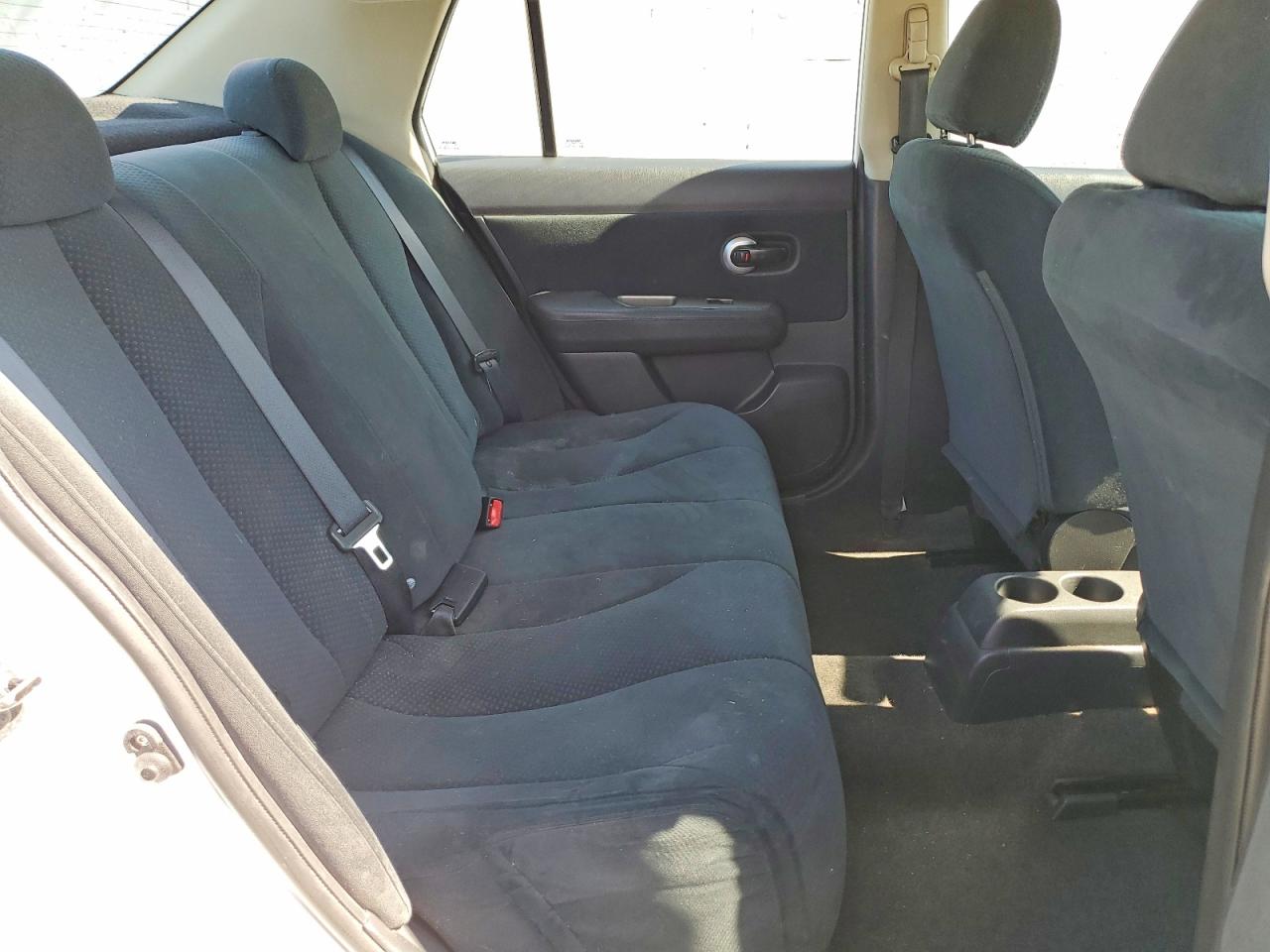 2010 Nissan Versa 1.8 S White vin: 3N1BC1AP7AL412246