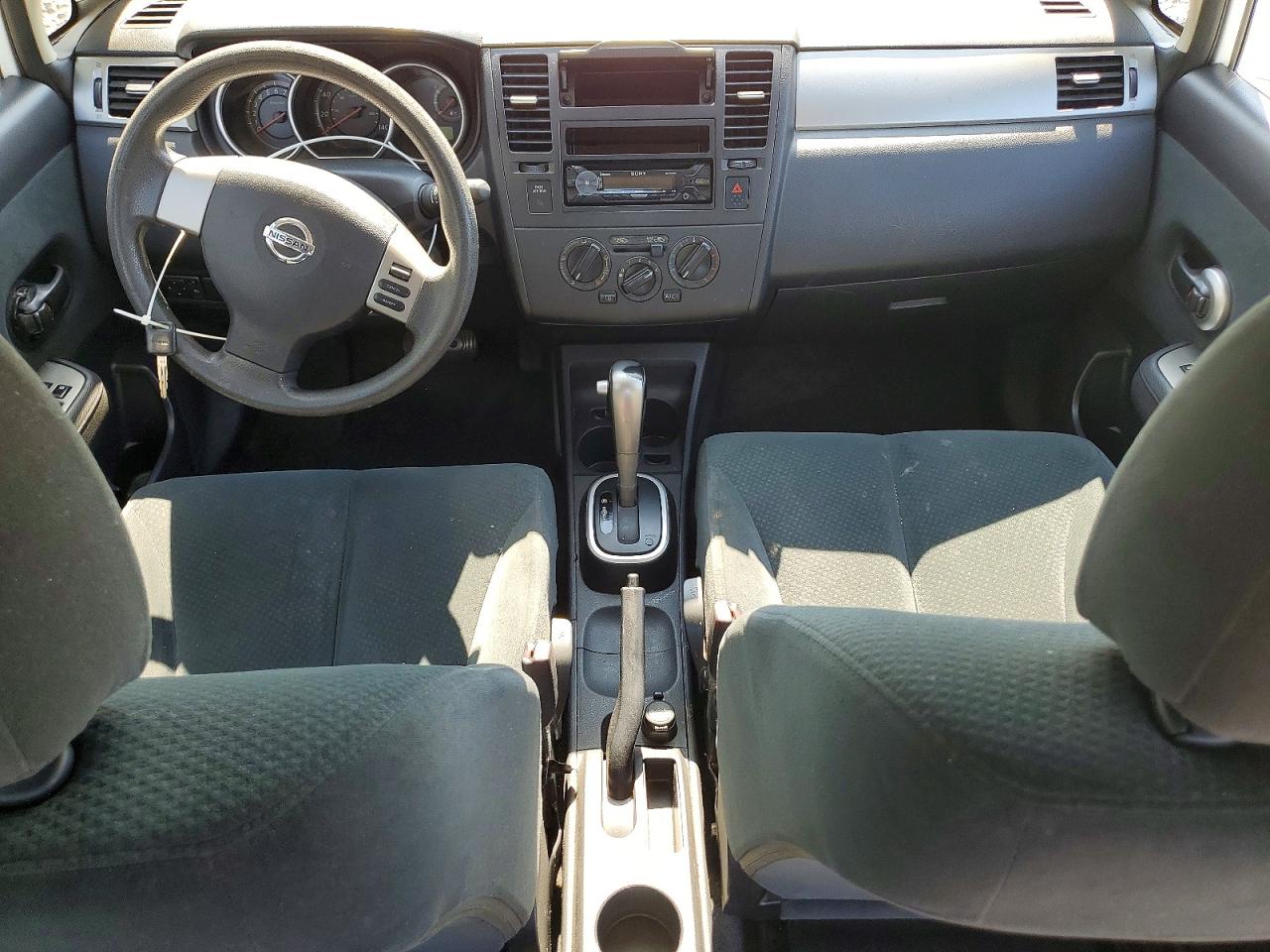 2010 Nissan Versa 1.8 S White vin: 3N1BC1AP7AL412246
