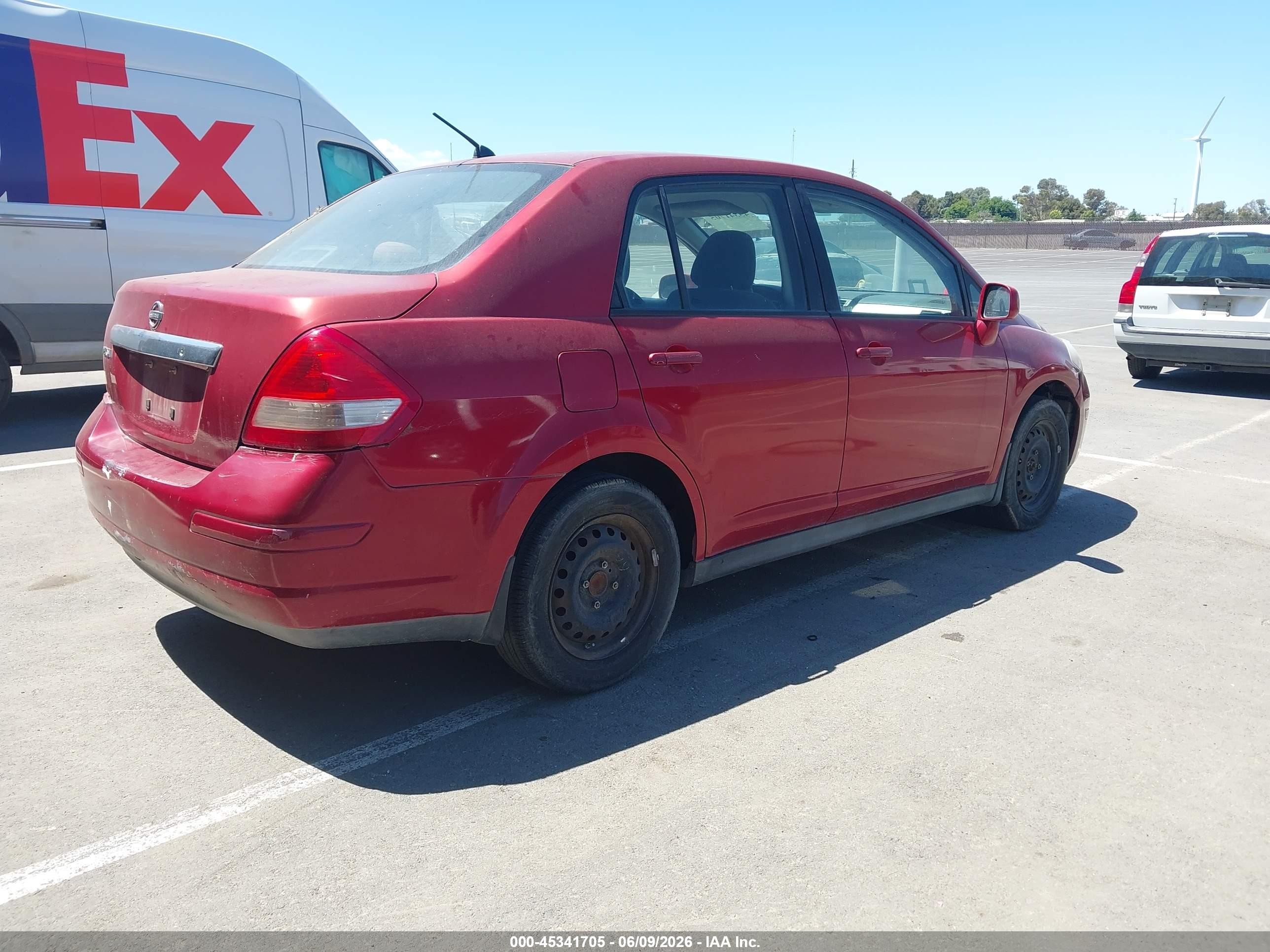 2010 Nissan Versa 1.8s Burgundy vin: 3N1BC1AP7AL431749