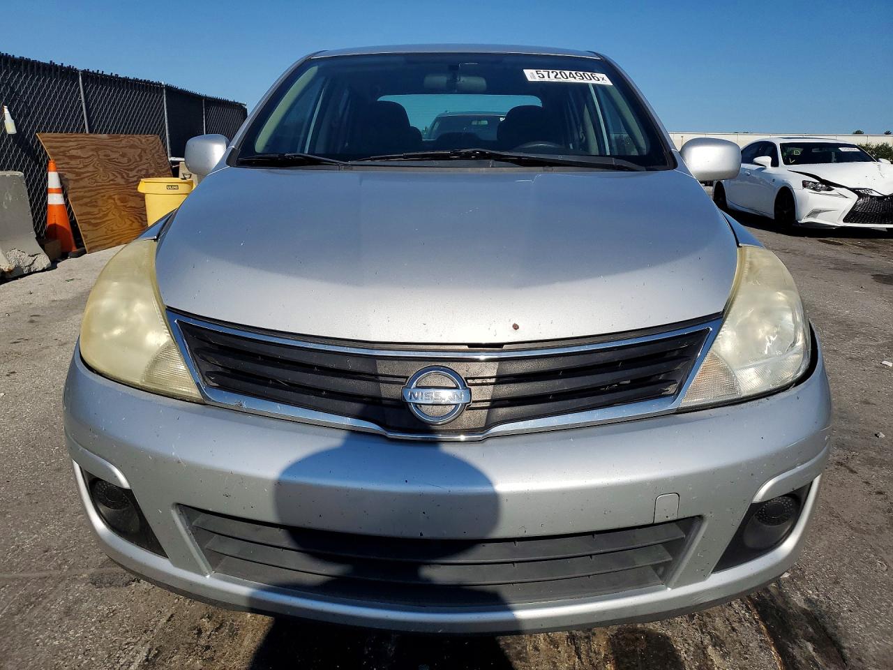 2011 Nissan Versa 1.8 S Silver vin: 3N1BC1AP7BL435513