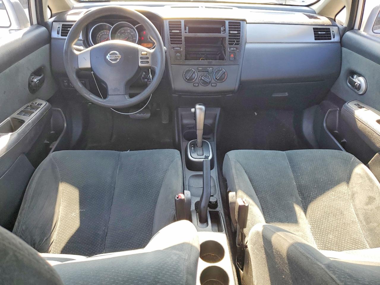 2011 Nissan Versa 1.8 S Silver vin: 3N1BC1AP7BL435513