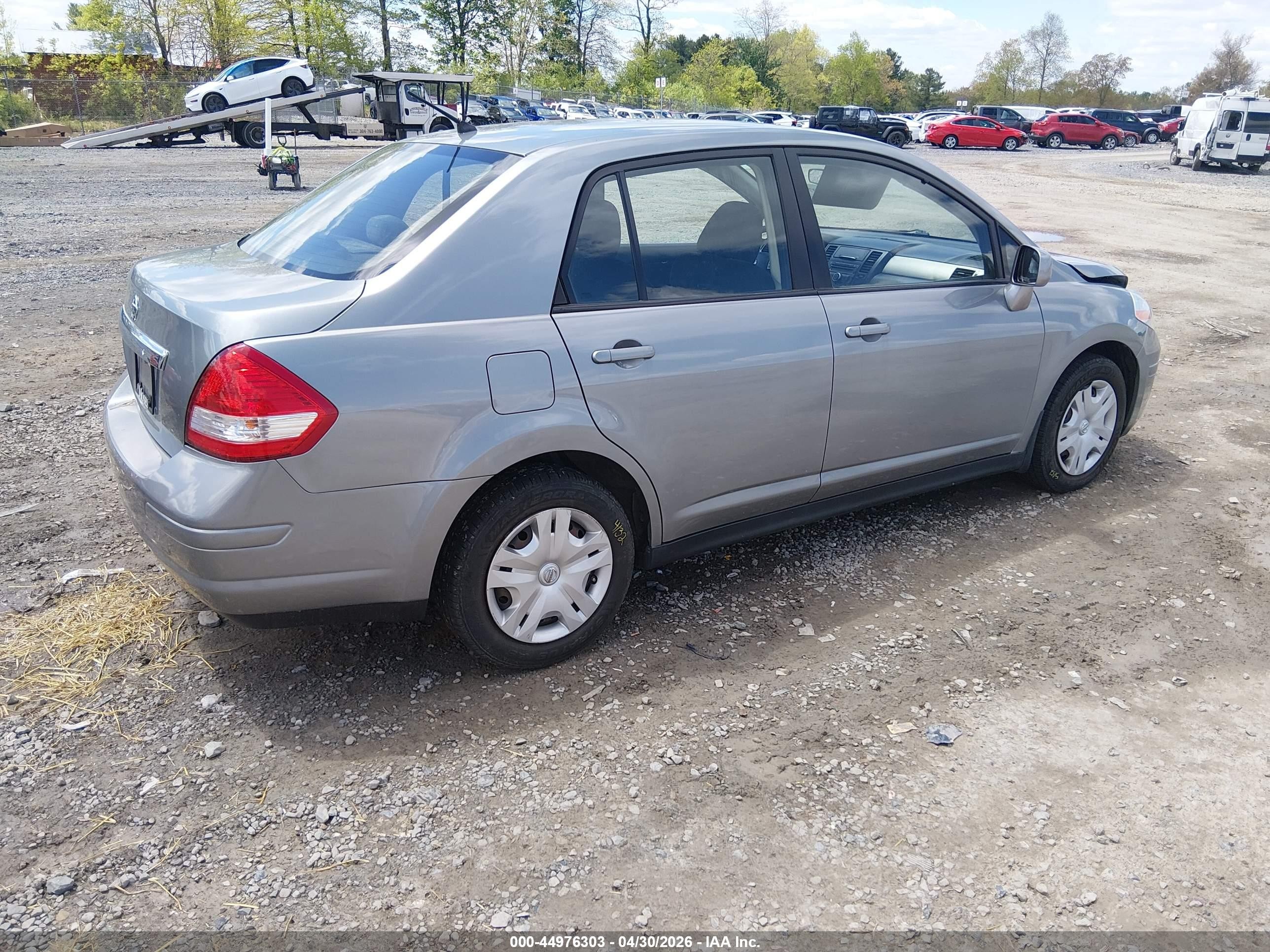 2011 Nissan Versa 1.8s Gray vin: 3N1BC1AP7BL445099