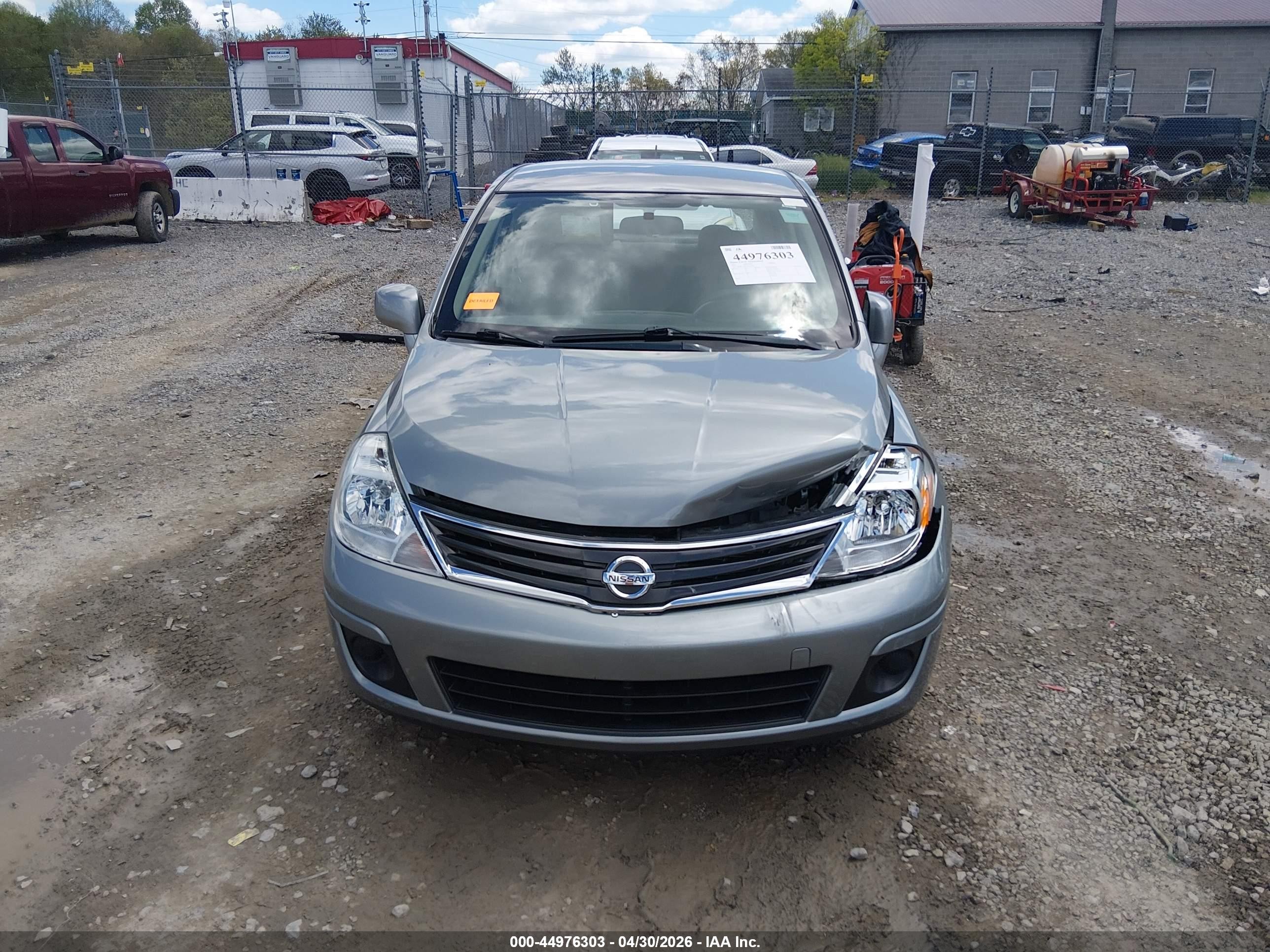 2011 Nissan Versa 1.8s Gray vin: 3N1BC1AP7BL445099