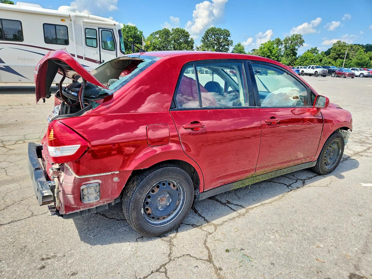 2011 Nissan Versa 1.8 S Red vin: 3N1BC1AP7BL453736