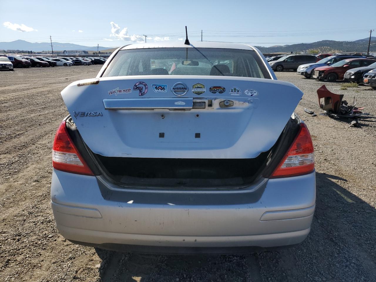 2011 Nissan Versa S Silver vin: 3N1BC1AP7BL479186