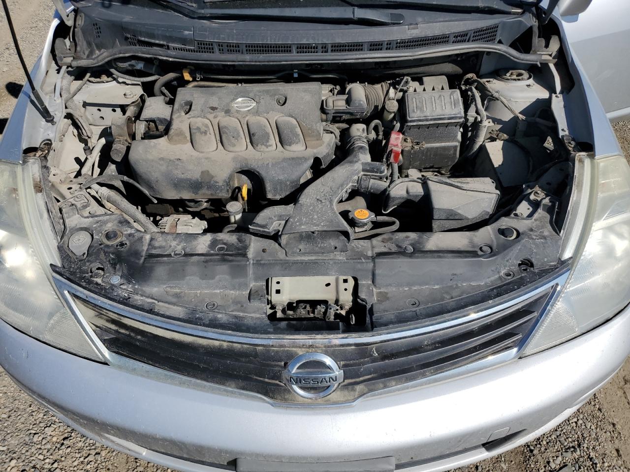 2011 Nissan Versa S Silver vin: 3N1BC1AP7BL479186