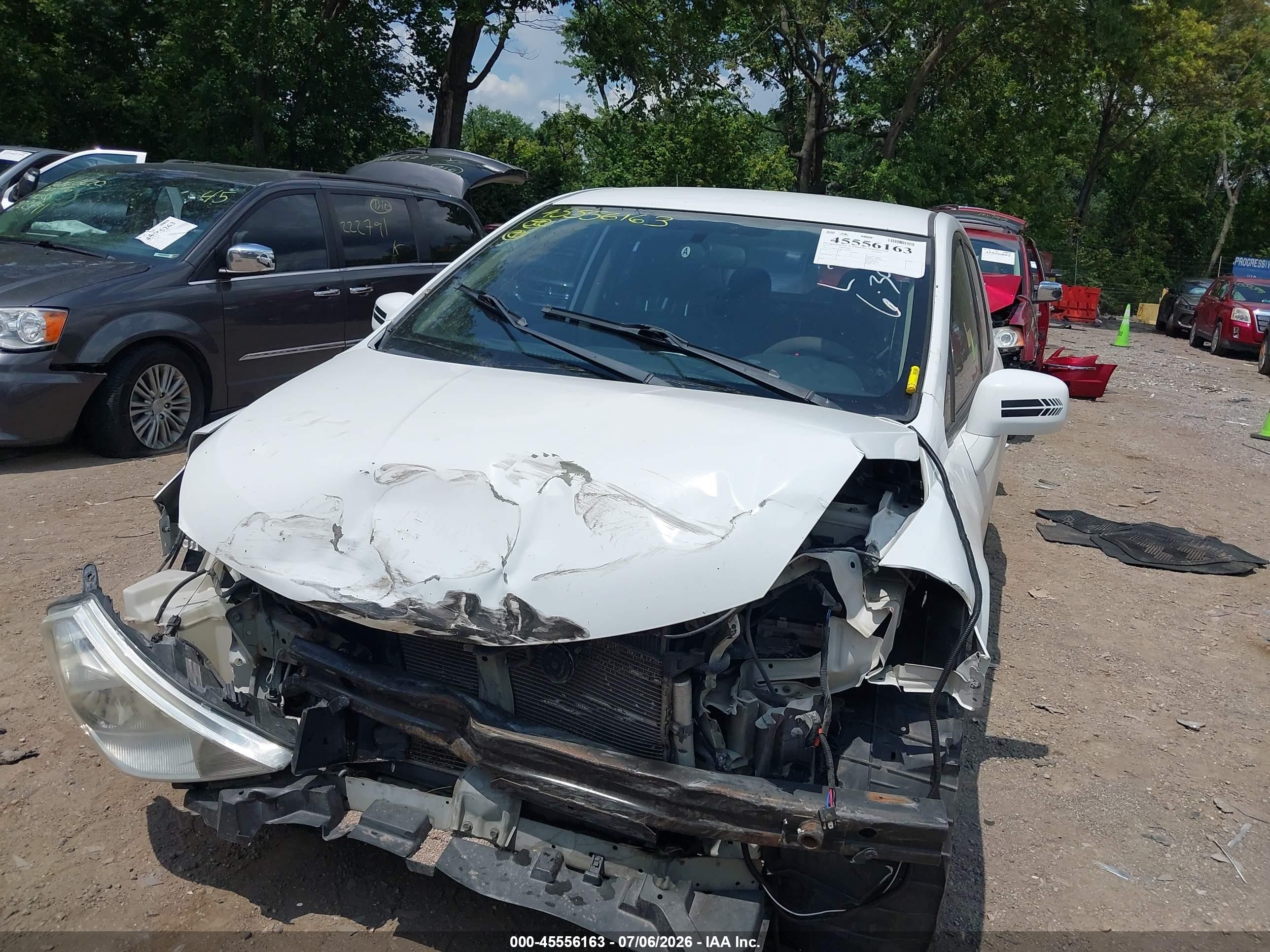 2010 Nissan Versa 1.8s Белый vin: 3N1BC1AP8AL363882