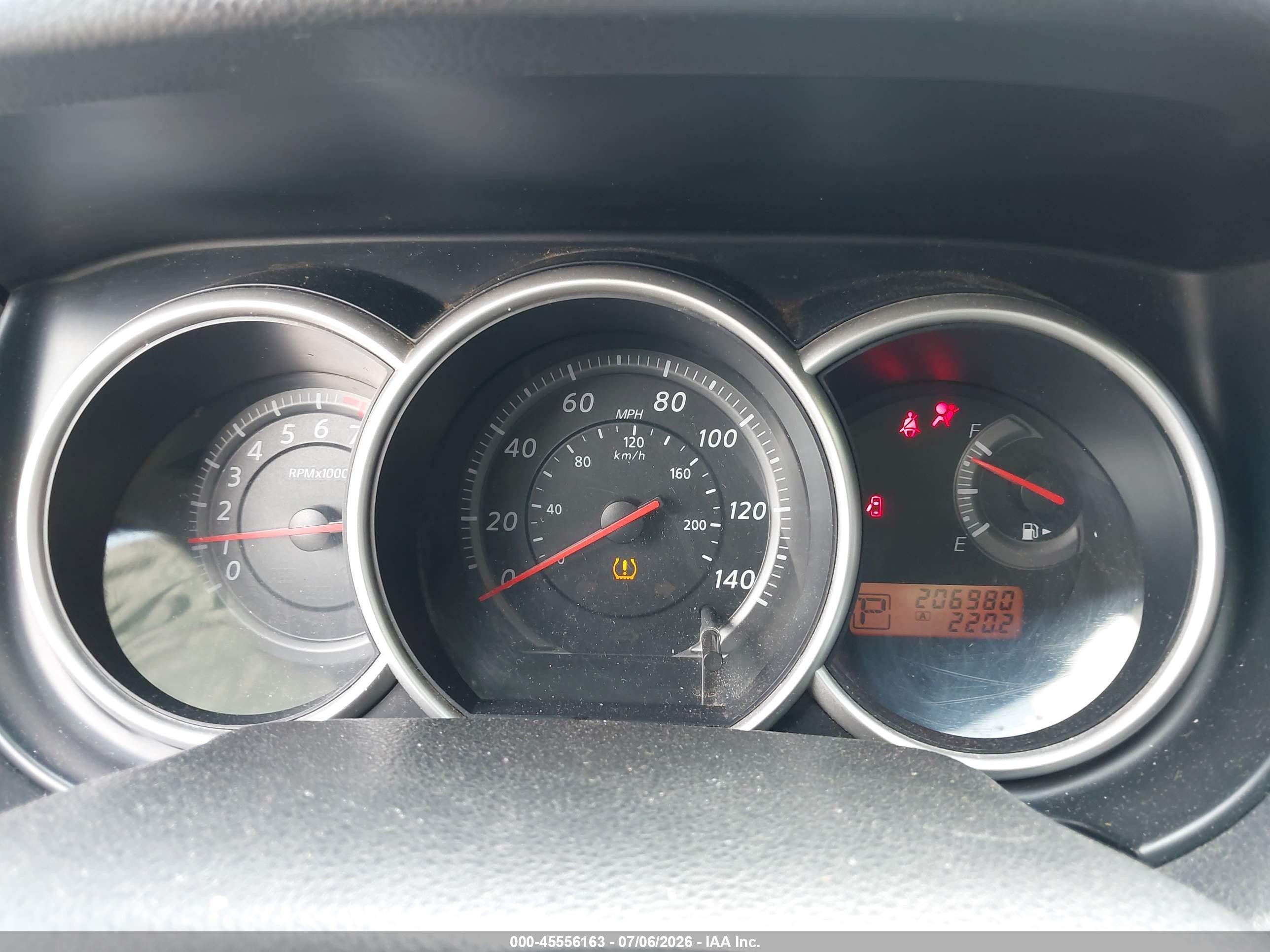 2010 Nissan Versa 1.8s Белый vin: 3N1BC1AP8AL363882