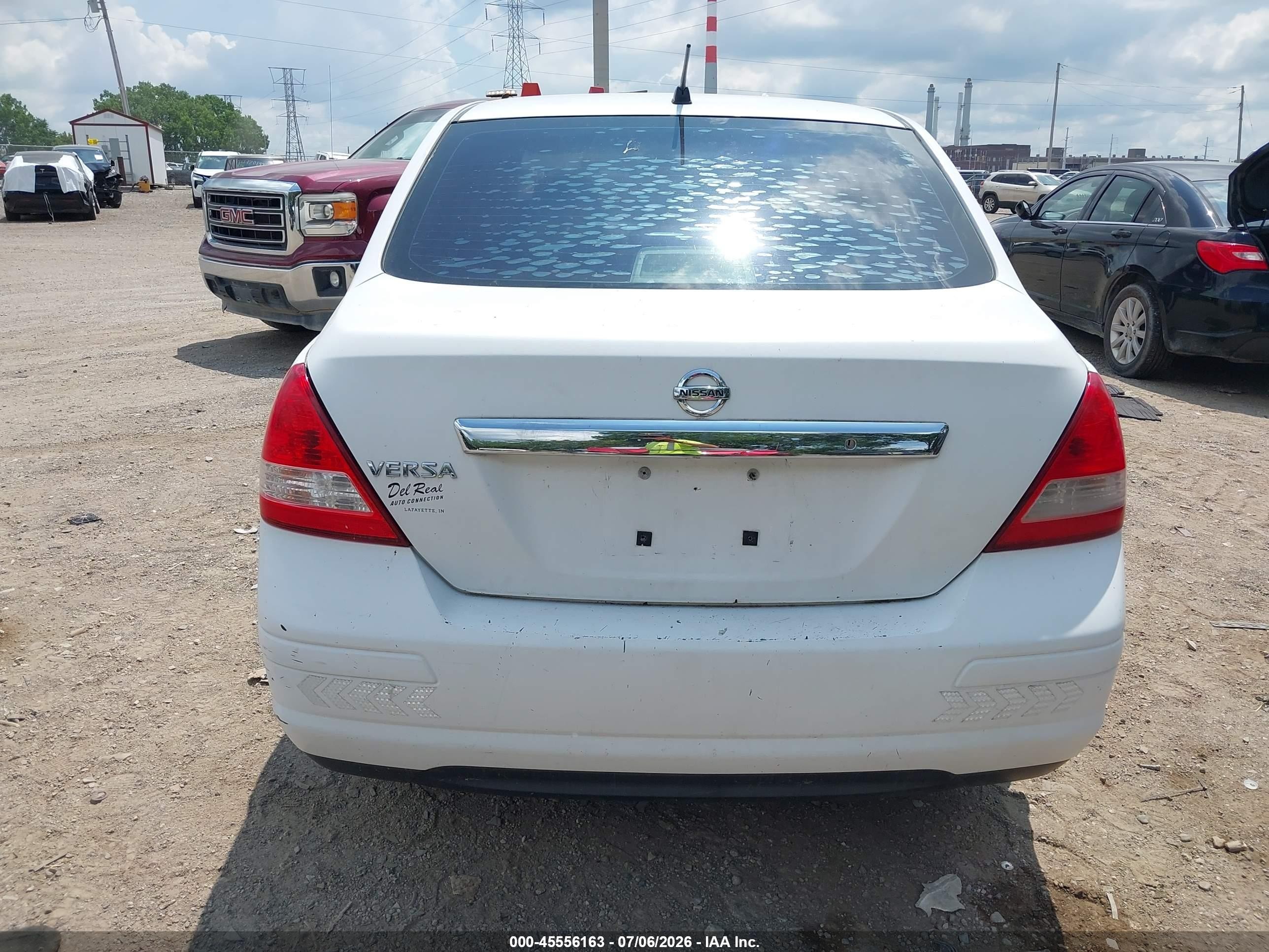 2010 Nissan Versa 1.8s Белый vin: 3N1BC1AP8AL363882