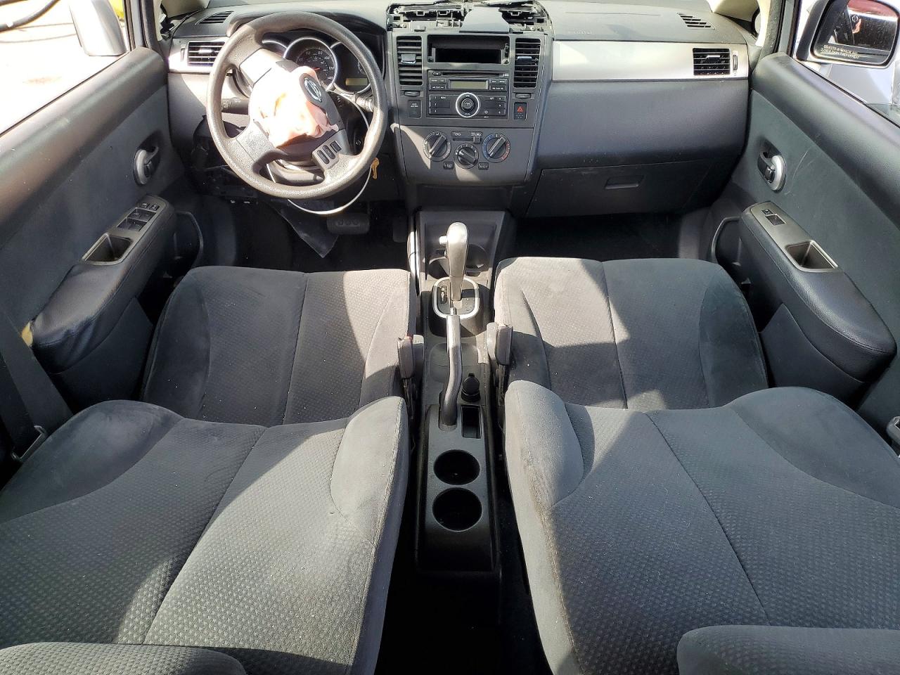 2010 Nissan Versa 1.8 S Silver vin: 3N1BC1AP8AL401448