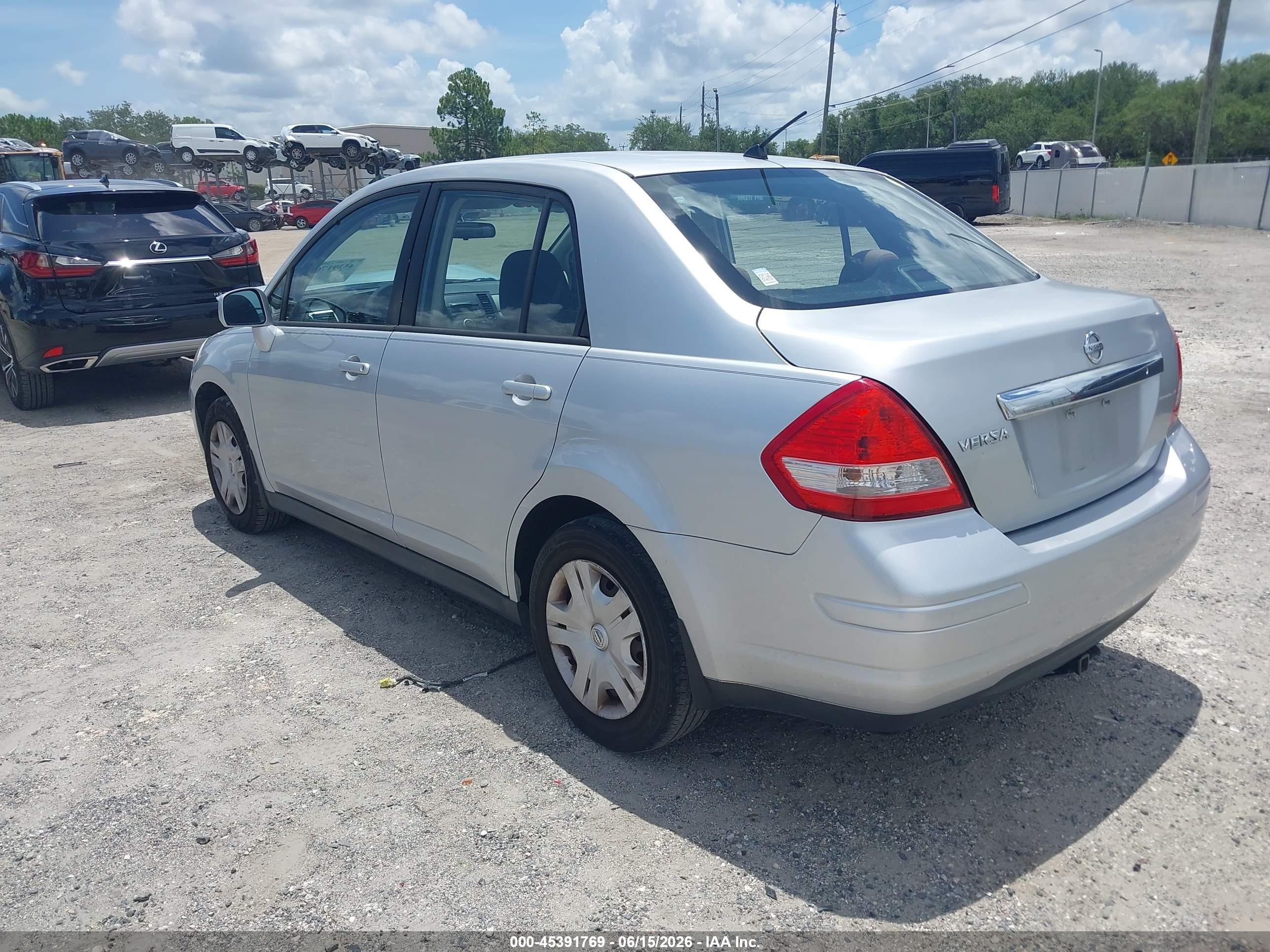 2010 Nissan Versa 1.8s Silver vin: 3N1BC1AP8AL431985