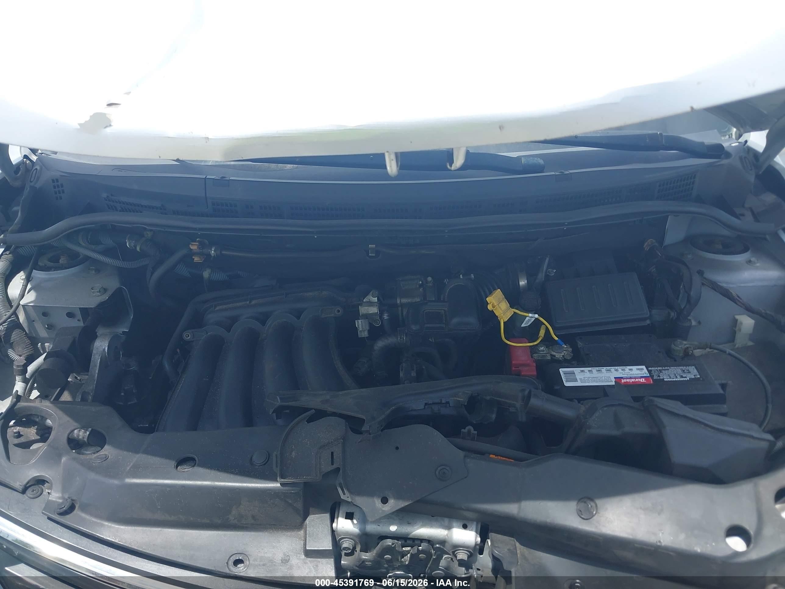 2010 Nissan Versa 1.8s Silver vin: 3N1BC1AP8AL431985