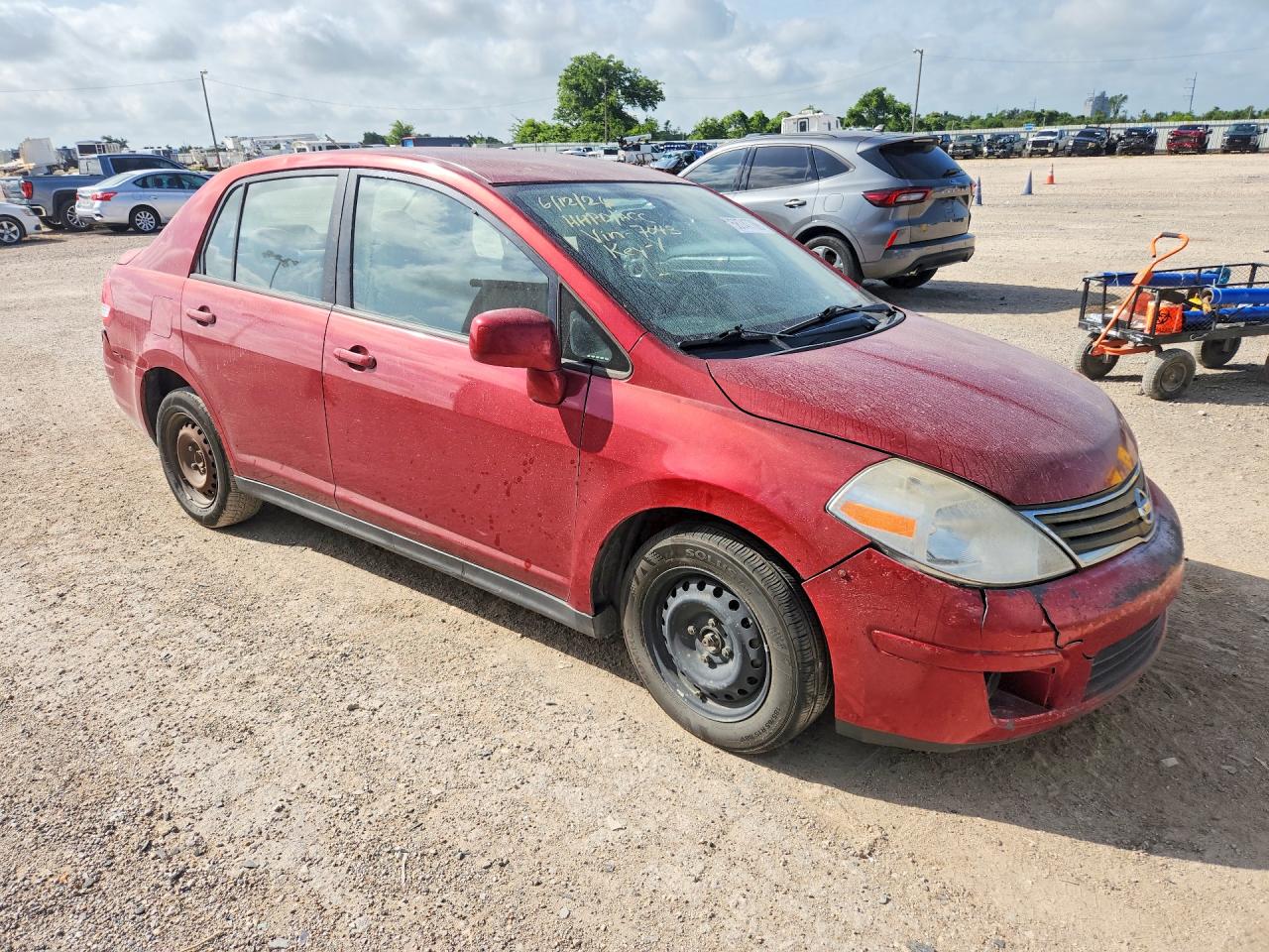2011 Nissan Versa 1.8 S Red vin: 3N1BC1AP8BL477043