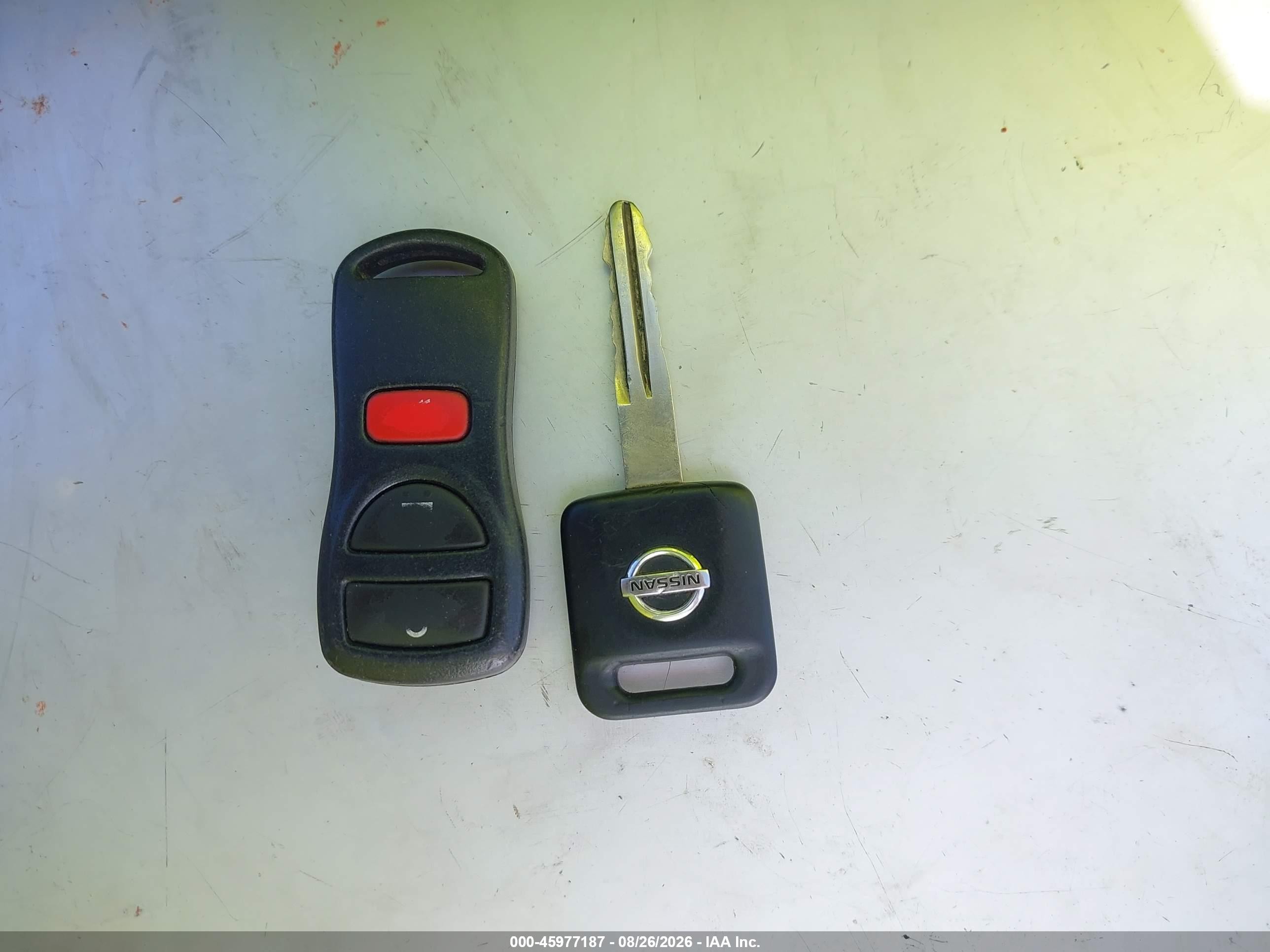 2010 Nissan Versa 1.8s Red vin: 3N1BC1AP9AL440128