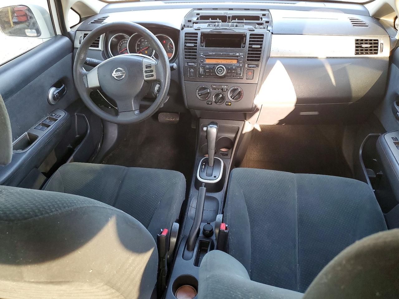 2011 Nissan Versa S White vin: 3N1BC1AP9BL449980