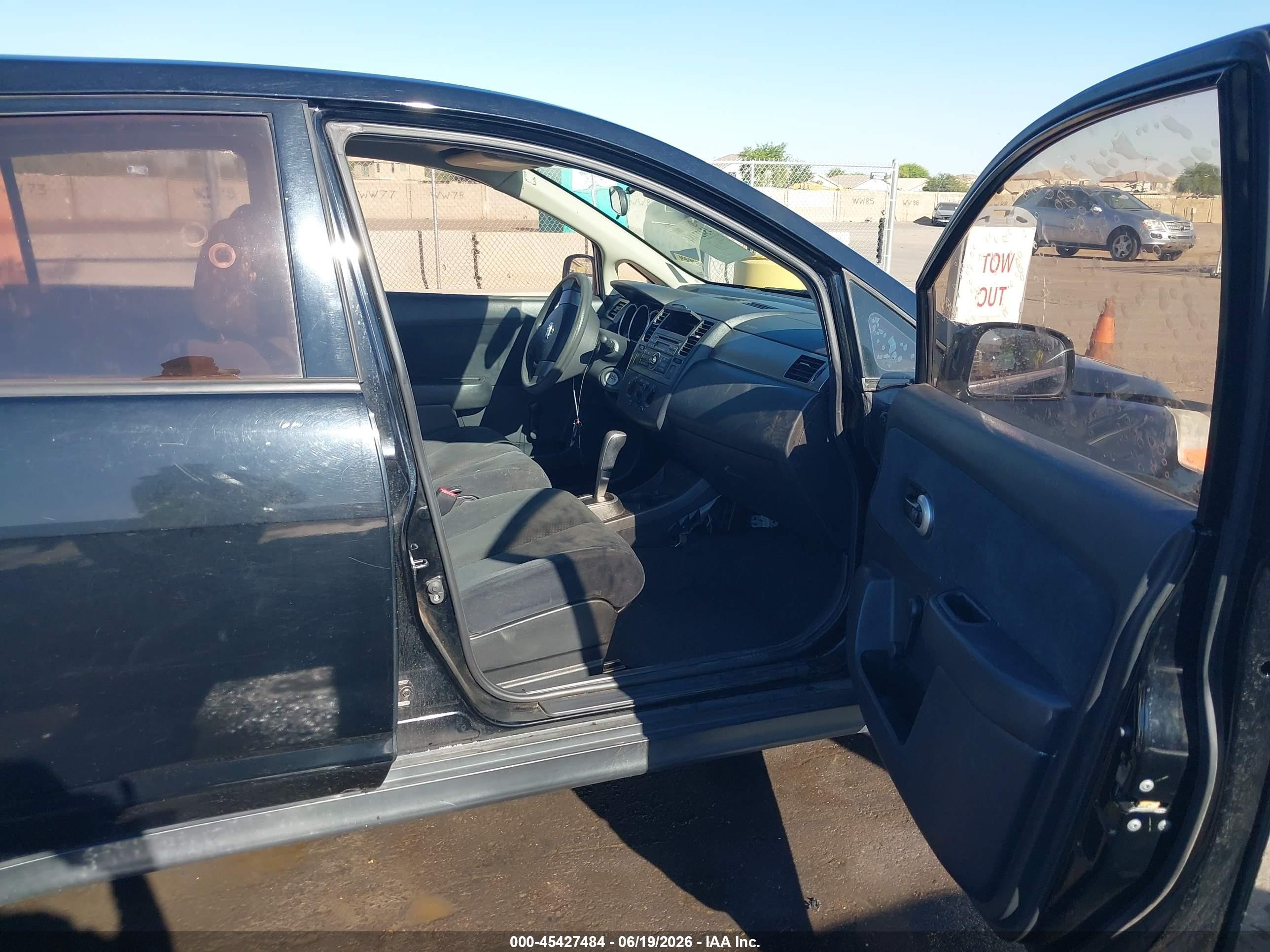 2010 Nissan Versa 1.8s Black vin: 3N1BC1APXAL422589