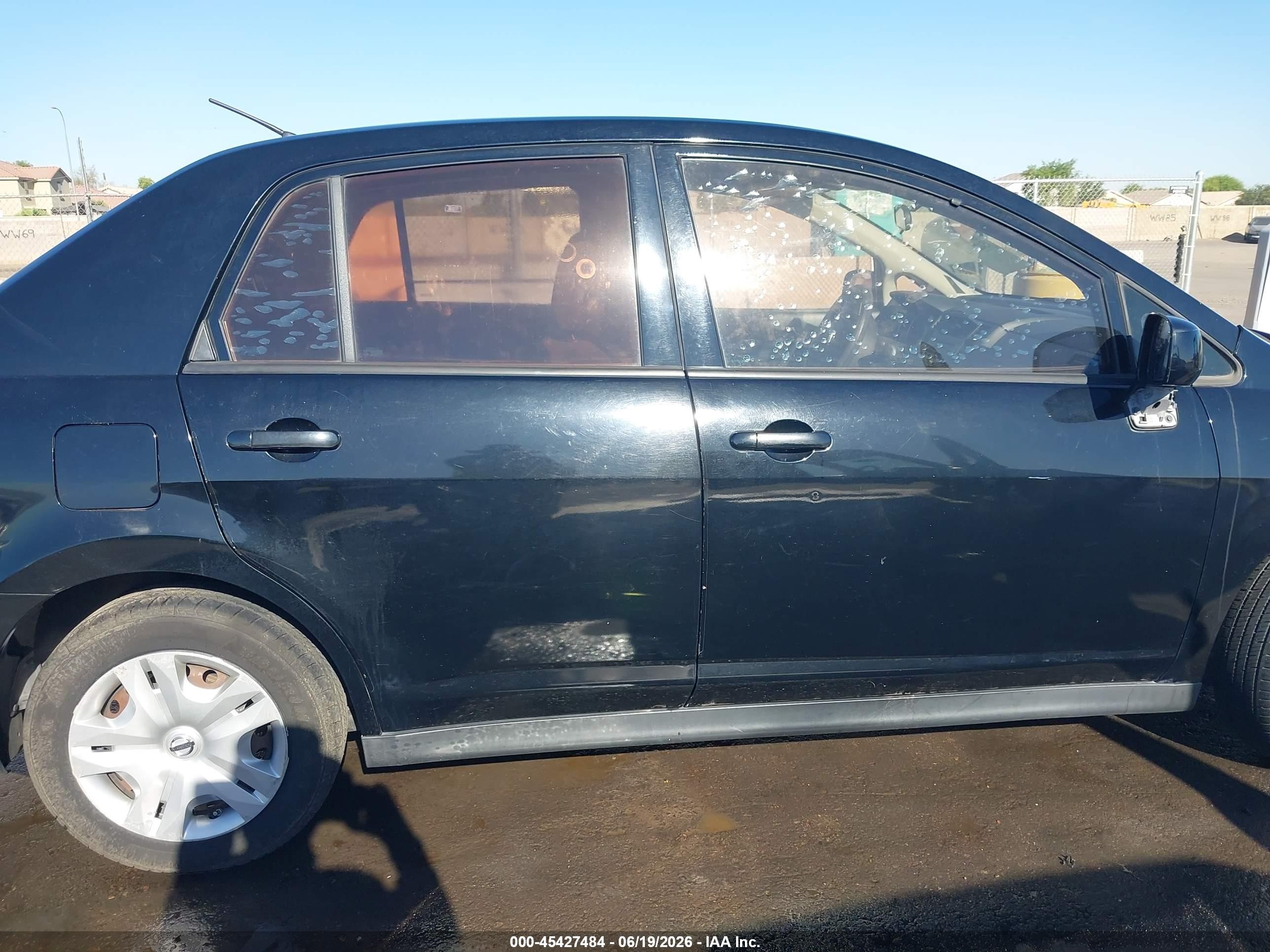 2010 Nissan Versa 1.8s Black vin: 3N1BC1APXAL422589
