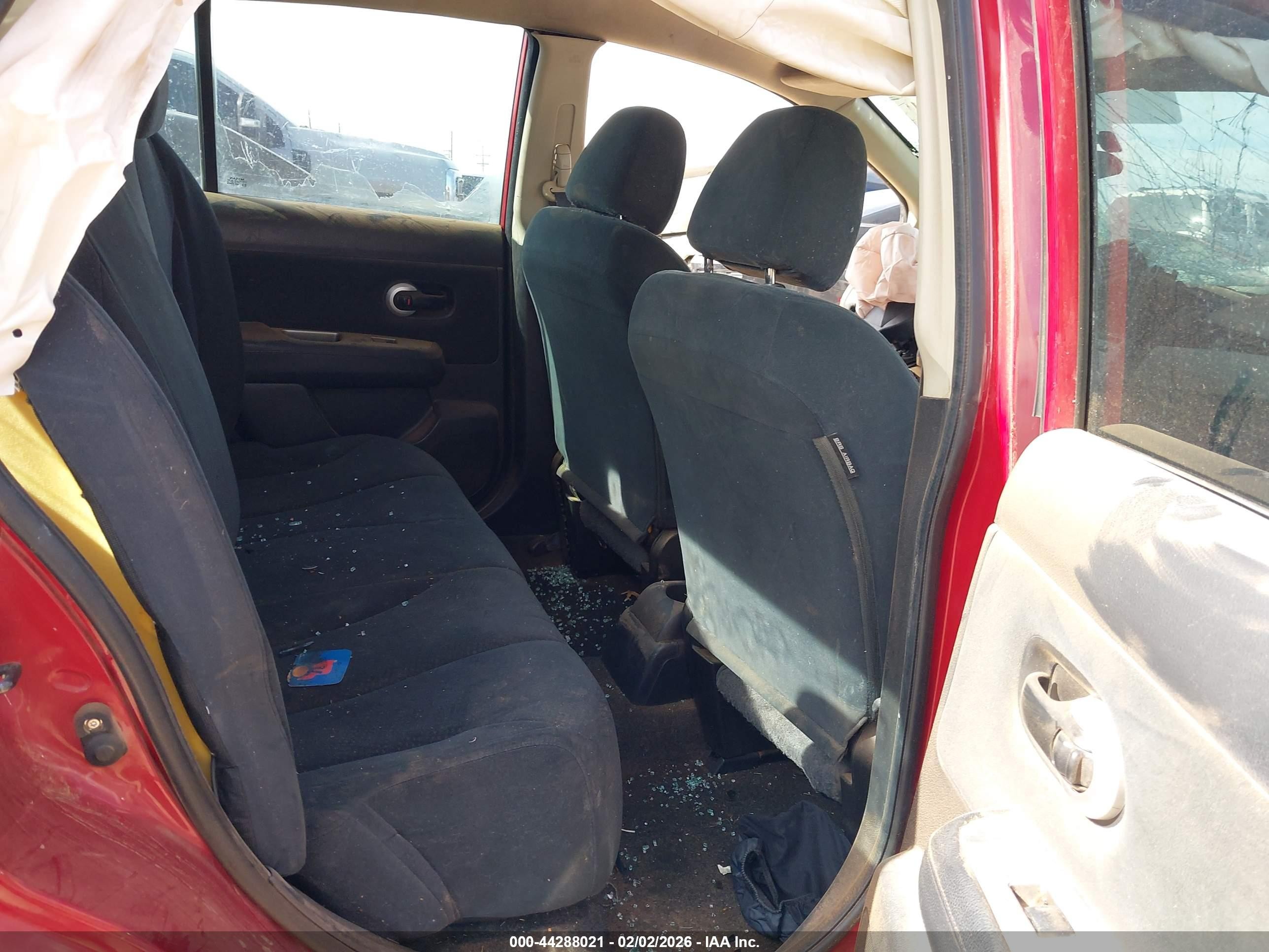2010 Nissan Versa 1.8s Темно-бордовый vin: 3N1BC1APXAL439439