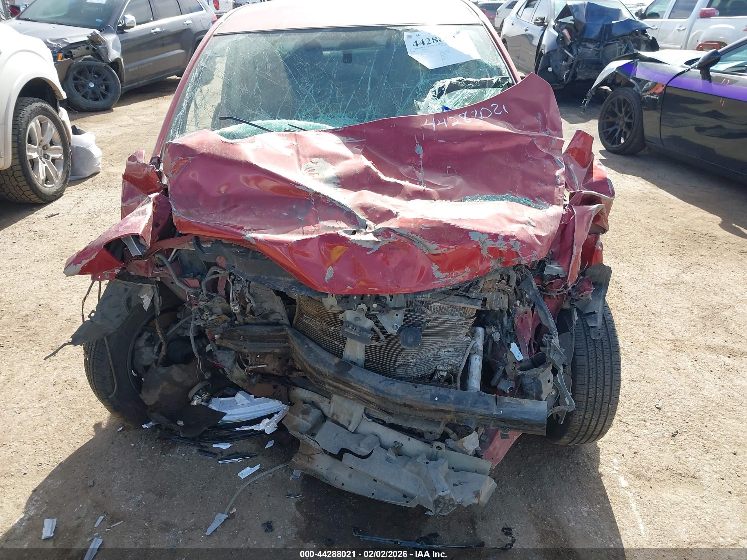 2010 Nissan Versa 1.8s Темно-бордовый vin: 3N1BC1APXAL439439
