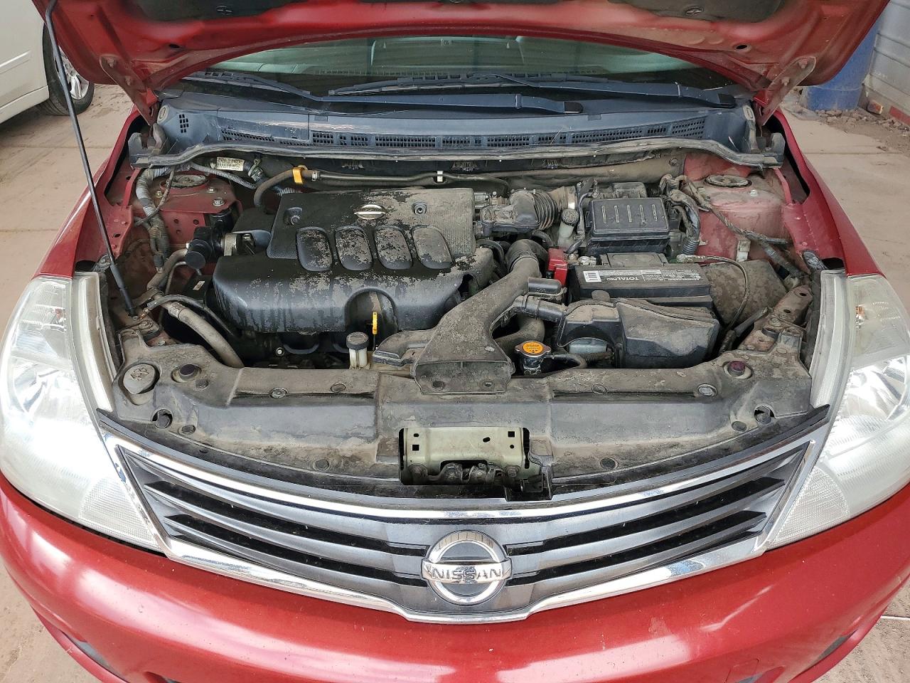 2010 Nissan Versa 1.8 S Red vin: 3N1BC1APXAL463367