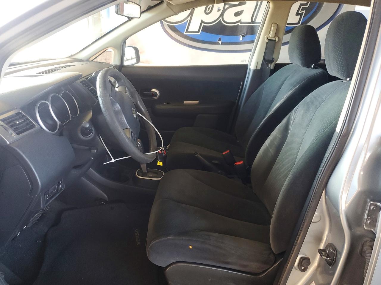 2011 Nissan Versa 1.8 S Silver vin: 3N1BC1APXBL378577
