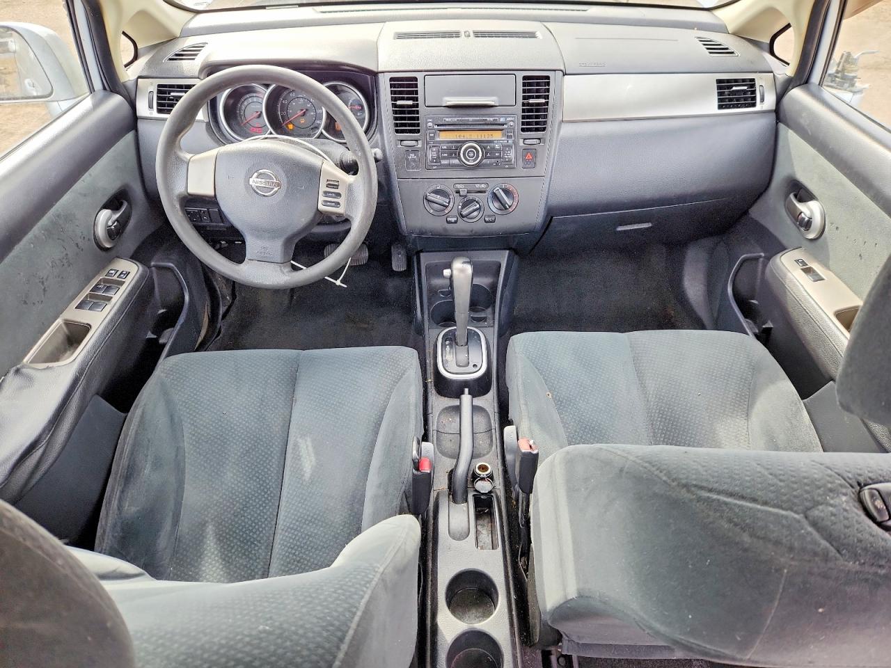 2011 Nissan Versa 1.8 S Silver vin: 3N1BC1APXBL433237