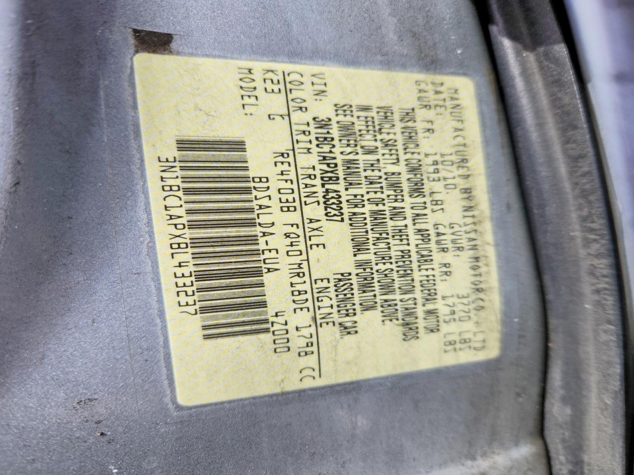 2011 Nissan Versa 1.8 S Silver vin: 3N1BC1APXBL433237