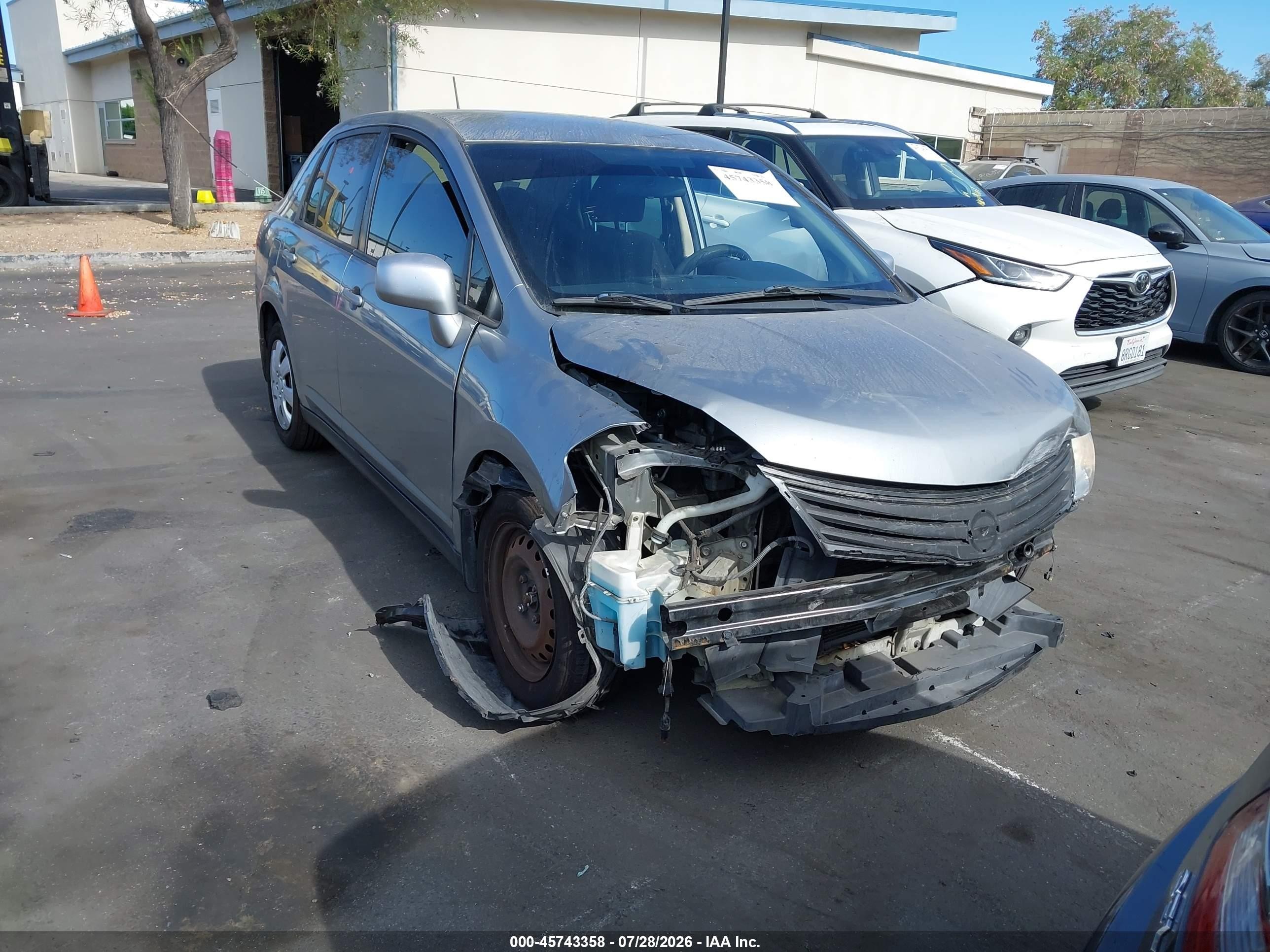 2011 Nissan Versa 1.8s Gray vin: 3N1BC1APXBL443184